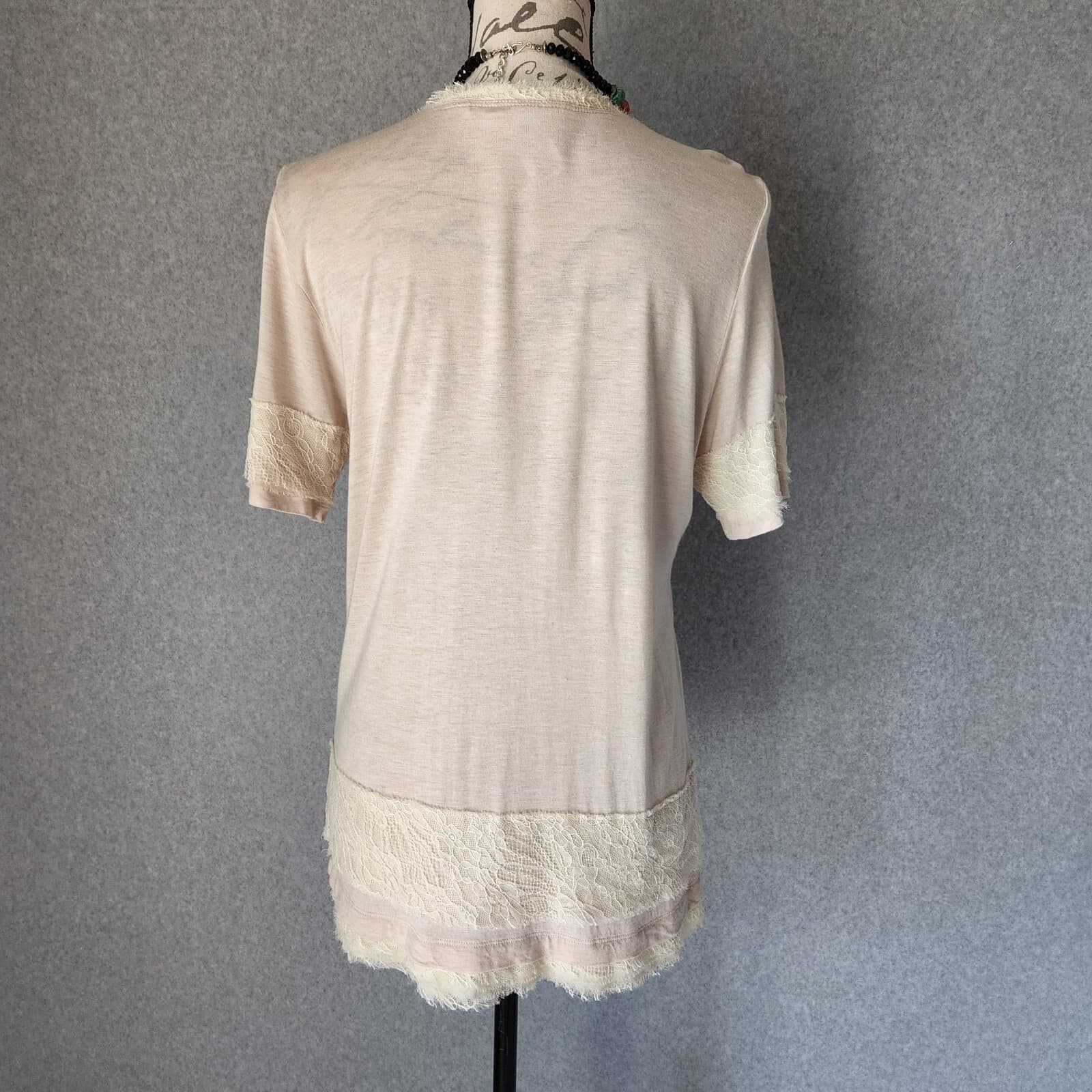 Diane Von Furstenberg Silk Blend Knit Lace Trim Top Short Sleeve Beige Sz.Small - Thumbnail 4