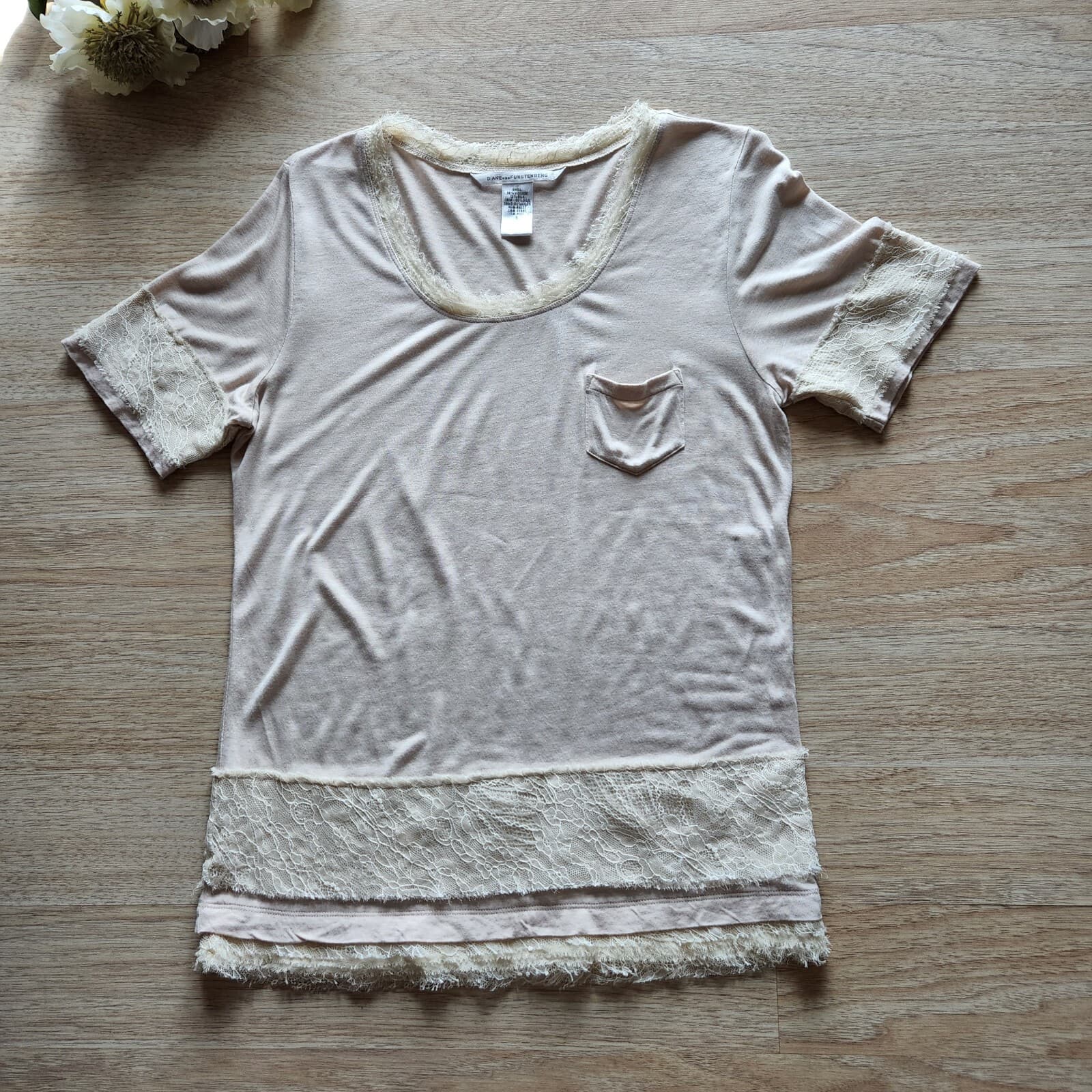 Diane Von Furstenberg Silk Blend Knit Lace Trim Top Short Sleeve Beige Sz.Small - Thumbnail 5