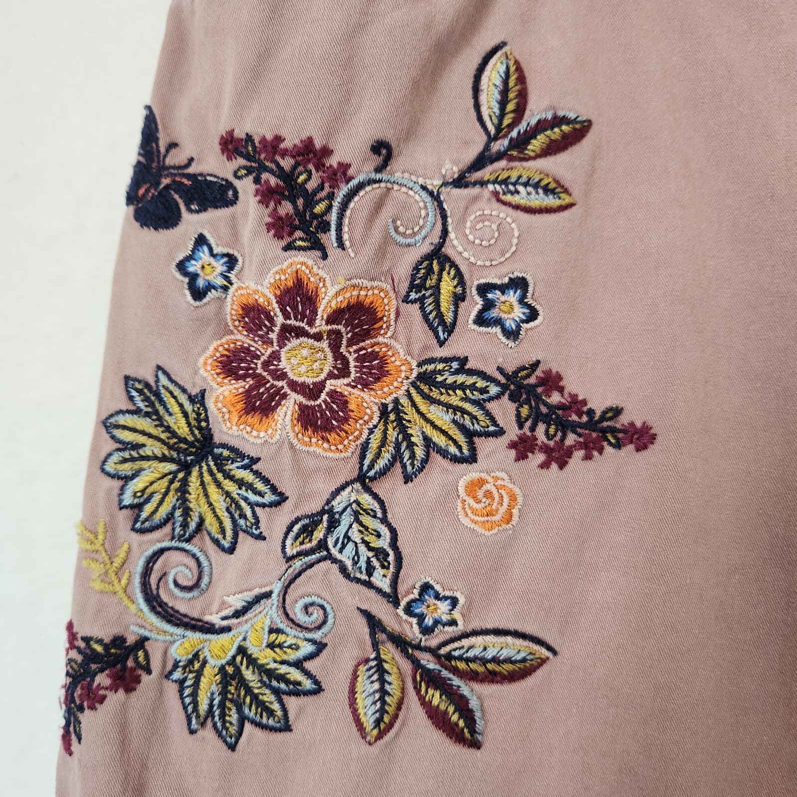 Sundance Vivant Floral Embroidered Cargo Ankle-Zip Crop Pant Pocket Lilac Sz.2 - Thumbnail 6