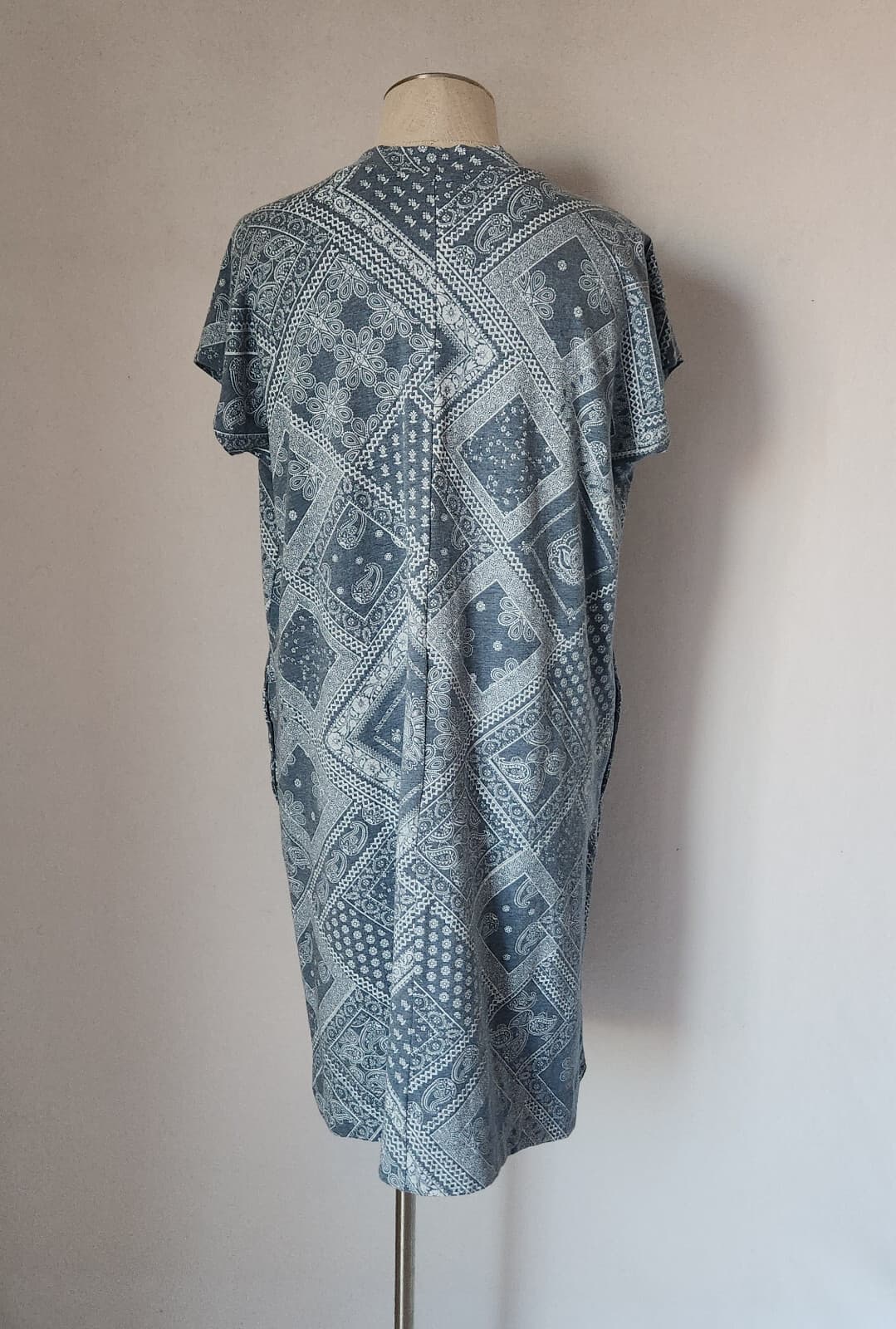 NWT J.Jill $79 Coastal Bandana Print Knit Shift Dress Pocket Grey Blue Women's M - Thumbnail 4