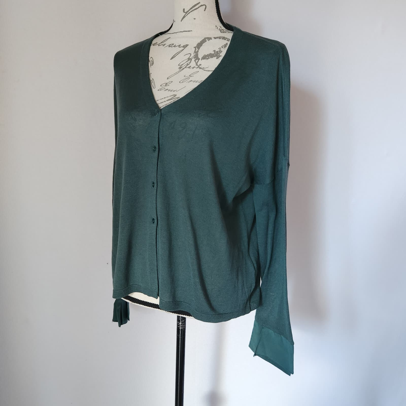 NWoT Schumacher Silk Linen Blend Cardigan Button V-Neck Green Women's 2 - Thumbnail 2
