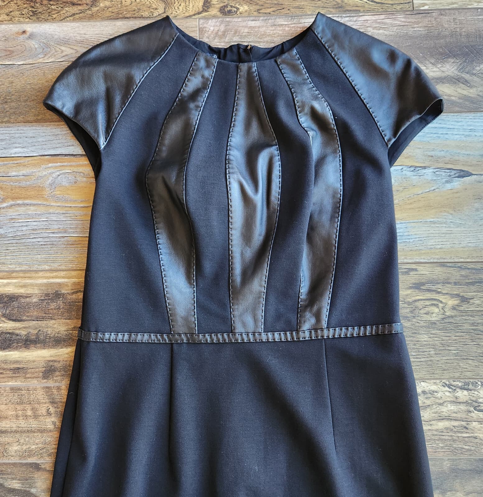 NWT ESCADA Lamb Leather Panel Cap Sleeve Sheath Dress Knee Length Black Sz.40 - Thumbnail 7