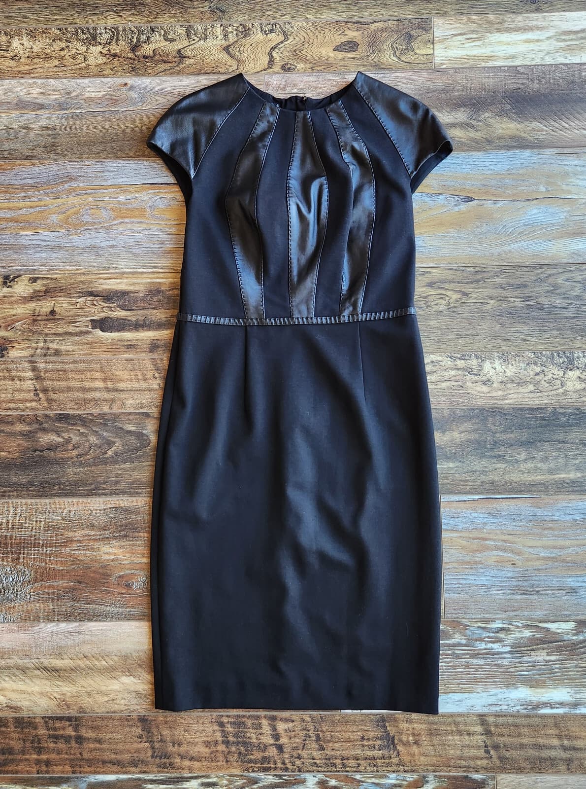 NWT ESCADA Lamb Leather Panel Cap Sleeve Sheath Dress Knee Length Black Sz.40 - Thumbnail 5