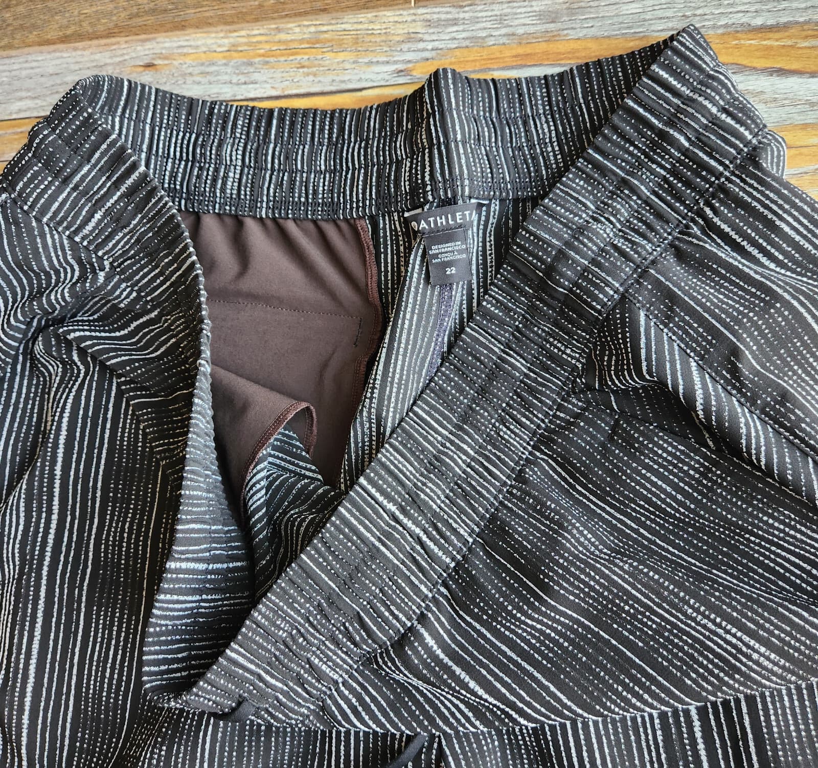 Athleta Arrival High Rise Cropped Pants Pull-On Pocket Amara Stripe Black Sz.22 - Thumbnail 7