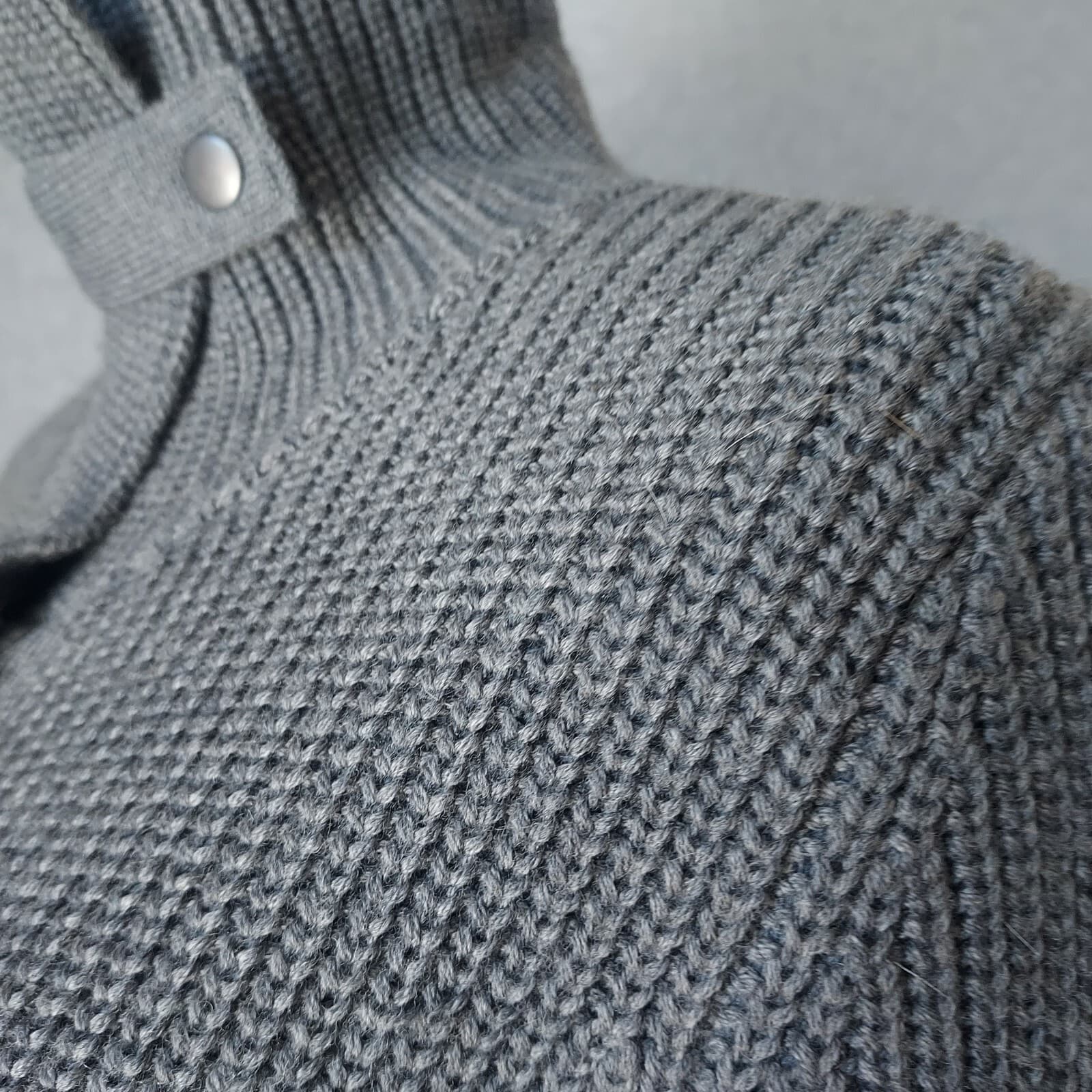 EILEEN FISHER 100% Merino Wool Cable Knit Cardigan Snap Pocket Grey Women Sz.S - Thumbnail 4