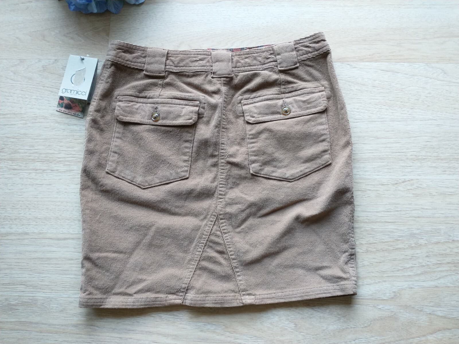 NWT Gramicci Zoey Corduroy Mini Skirt Front Zip Pocket Woody Brown Women Sz.6 - Thumbnail 5