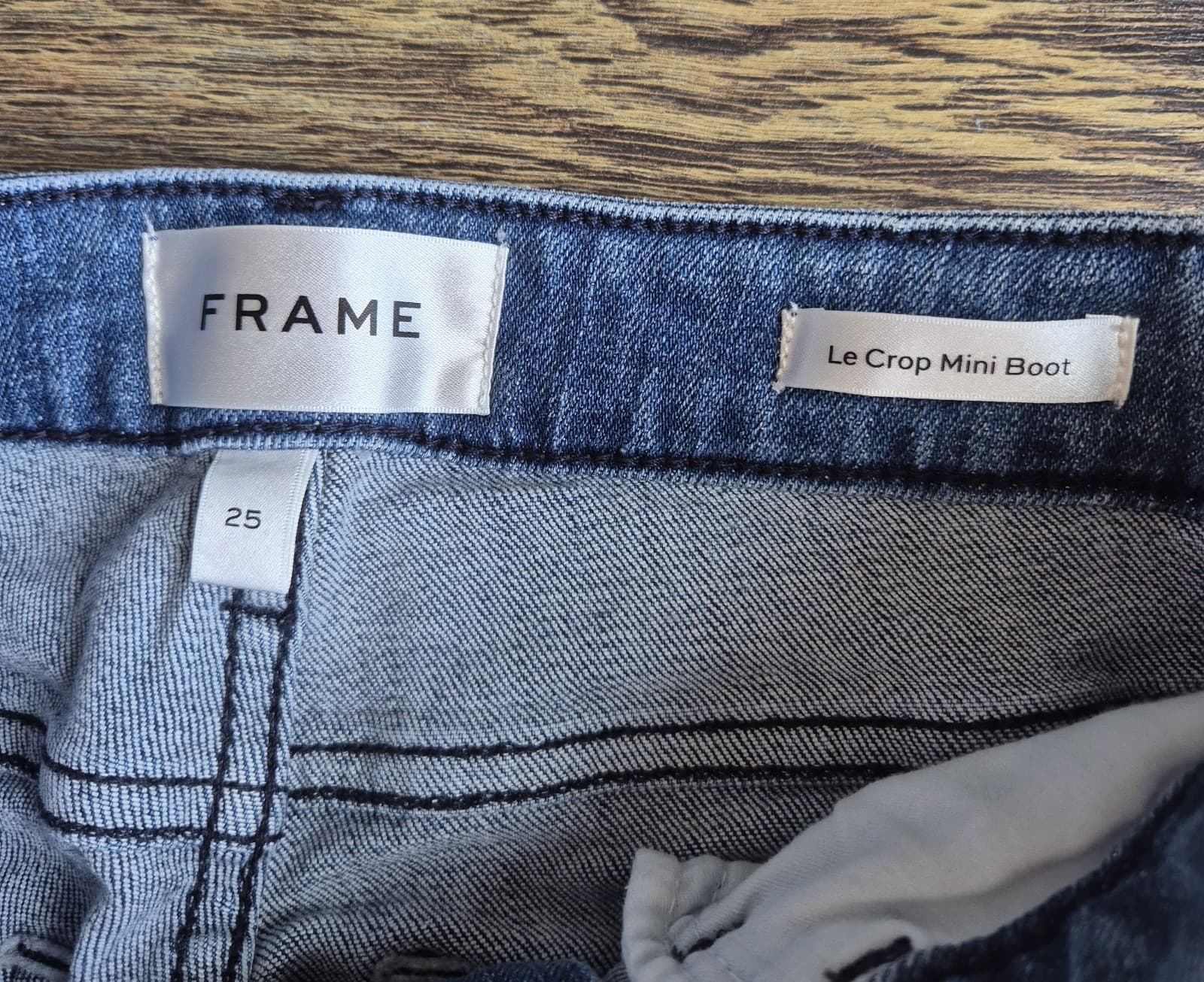 FRAME Le Crop Mini Boot 5-Pocket Stretch Temple Medium Wash Blue Women's 25 $248 - Thumbnail 9