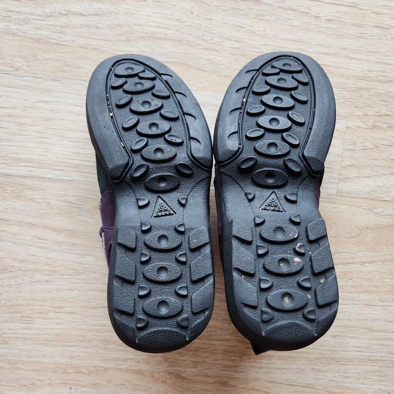 Vintage Nike Air ACG Approach Women's US8.5 Hiking Suede Boot Lace Black Purple - Thumbnail 9