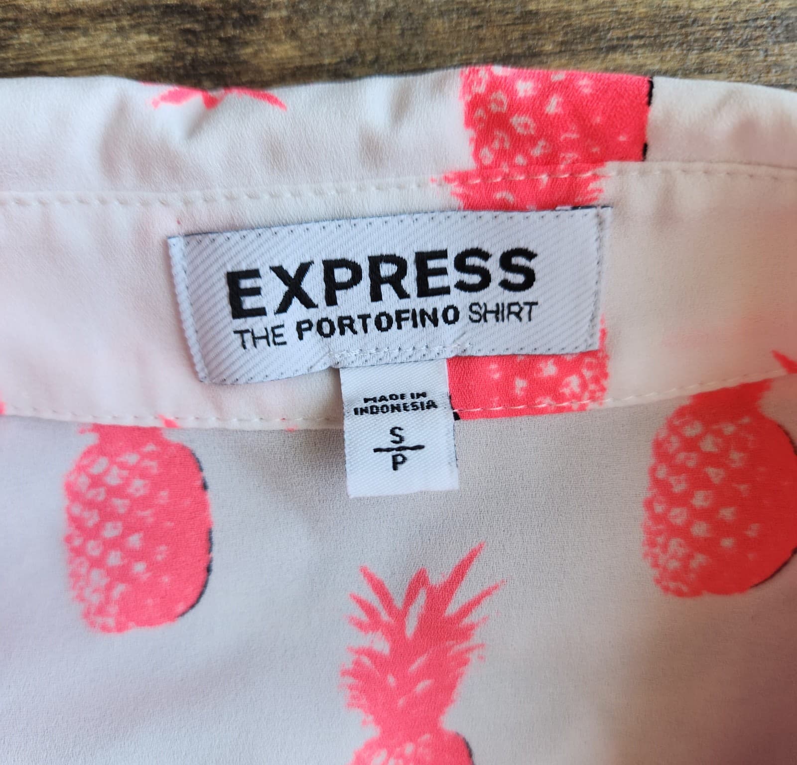 Express Portofino Pink Pineapple Chiffon Shirt Button-Up Roll Tap Sleeve Sz.S - Thumbnail 5