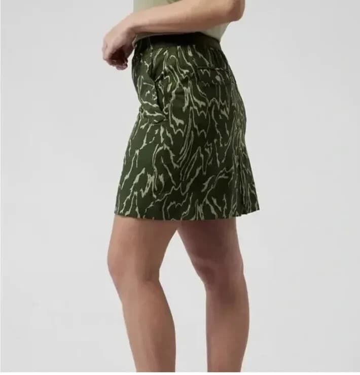 NWT Athleta Vienna Cargo Skort Jupe-Short Semi Fitted Pocket Green Women's 2 $69 - Thumbnail 3