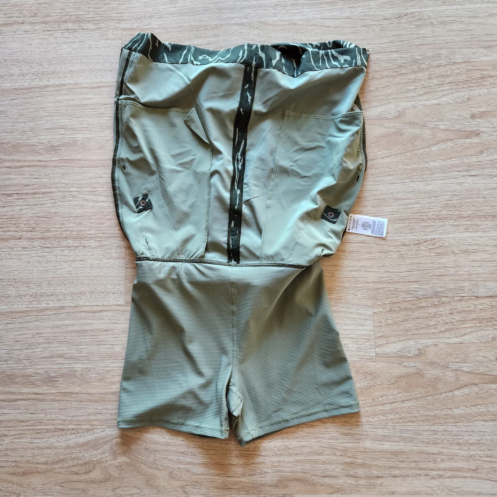 NWT Athleta Vienna Cargo Skort Jupe-Short Semi Fitted Pocket Green Women's 2 $69 - Thumbnail 7