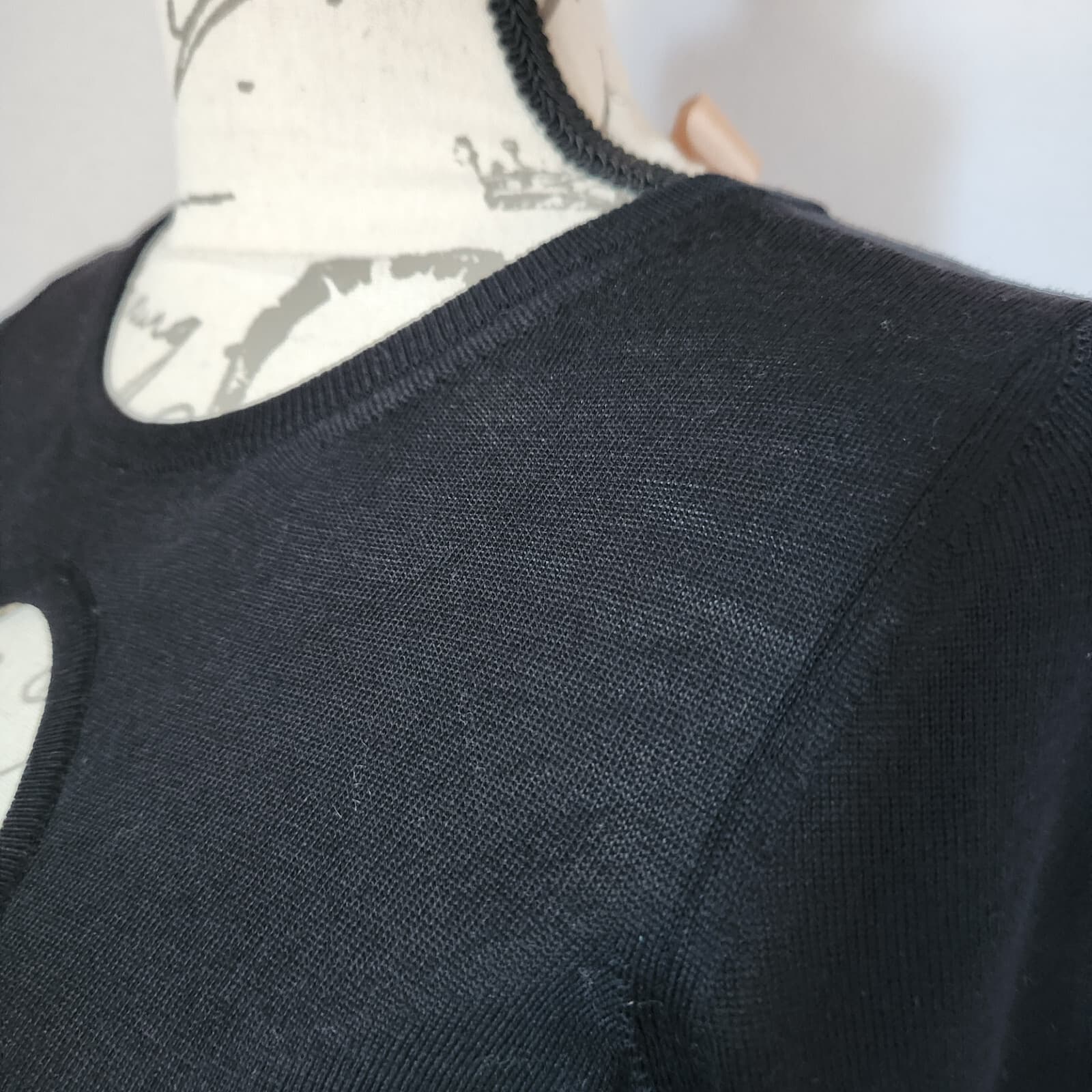 NWoT No 21 by Gilmar Made in Italy Cut-Out Lace Top Short Sleeve Wool Black 44 - Thumbnail 4