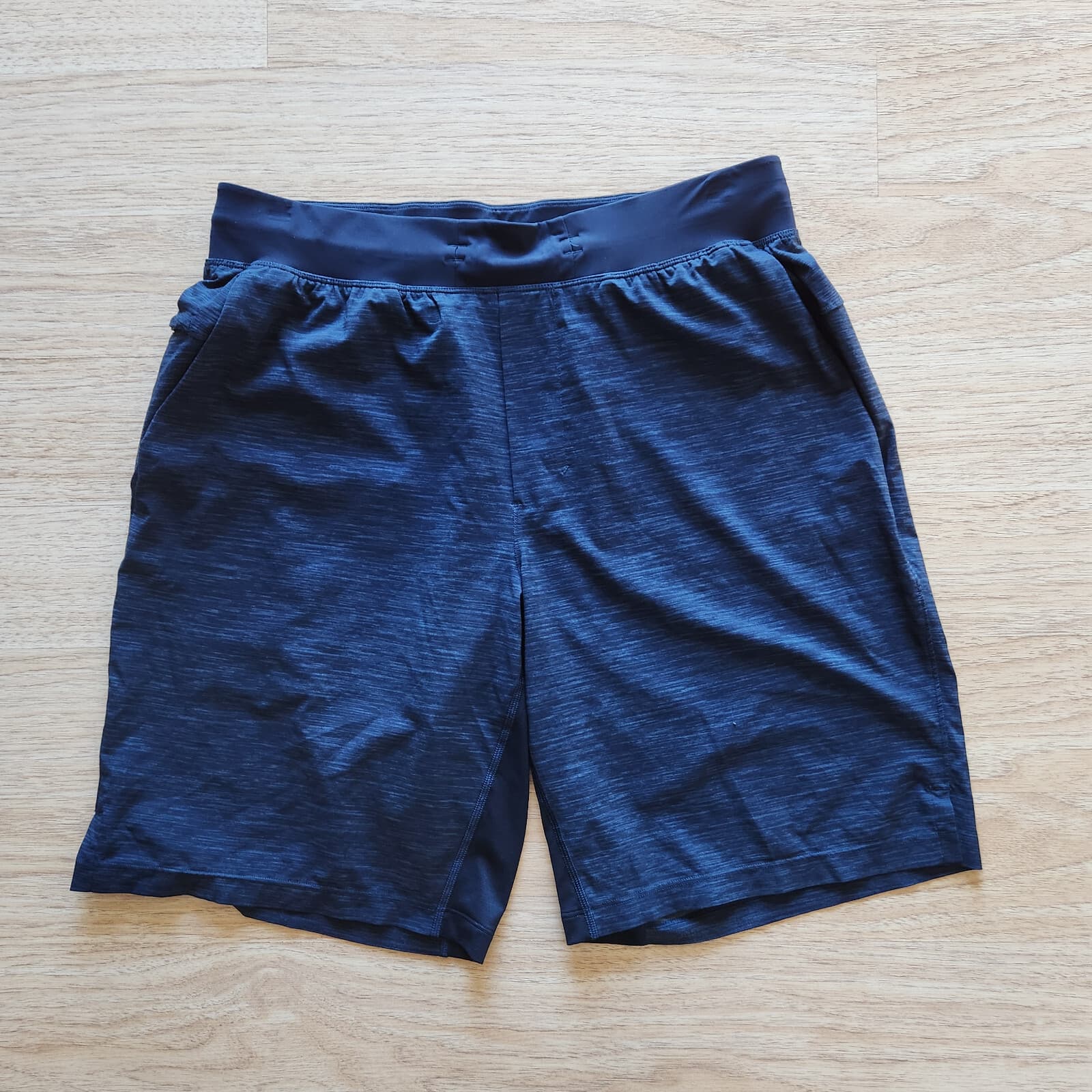 Lululemon T.H.E. Linerless Short 9" Traing Relax Drawstring Pocket Blue Men's L - Thumbnail 2
