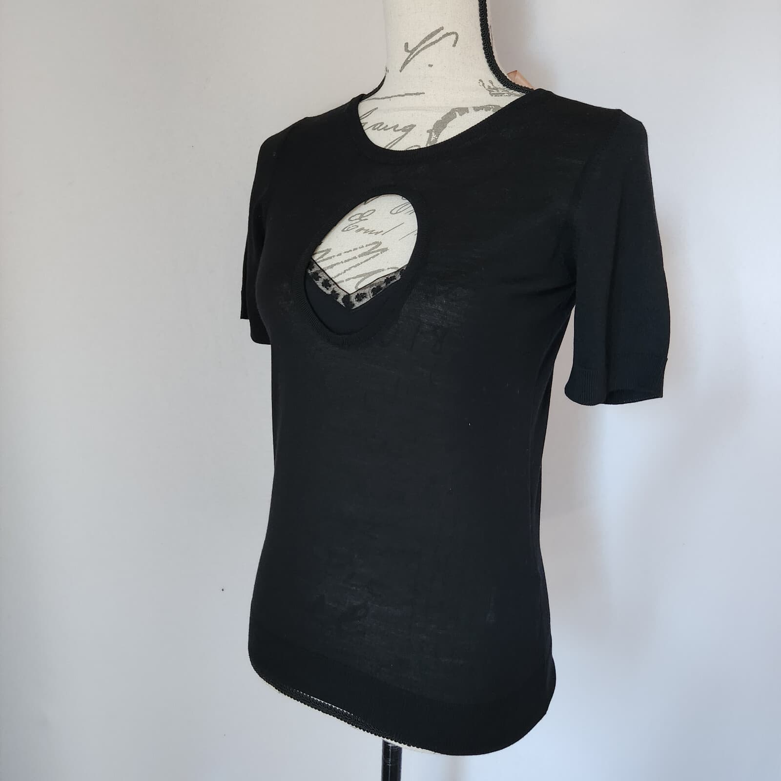 NWoT No 21 by Gilmar Made in Italy Cut-Out Lace Top Short Sleeve Wool Black 44 - Thumbnail 2