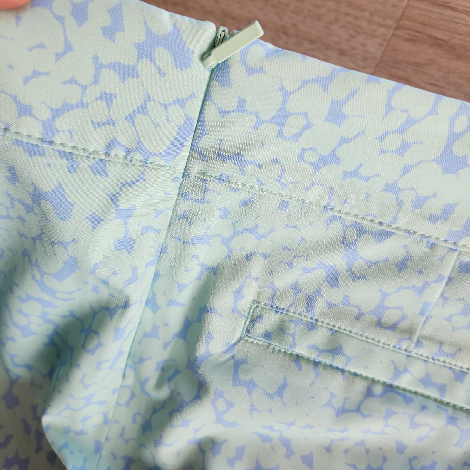 NWoT Vineyard Vines Calm Water Print Tennis Sport Skort Zip Pocket Green Sz.4 - Thumbnail 7