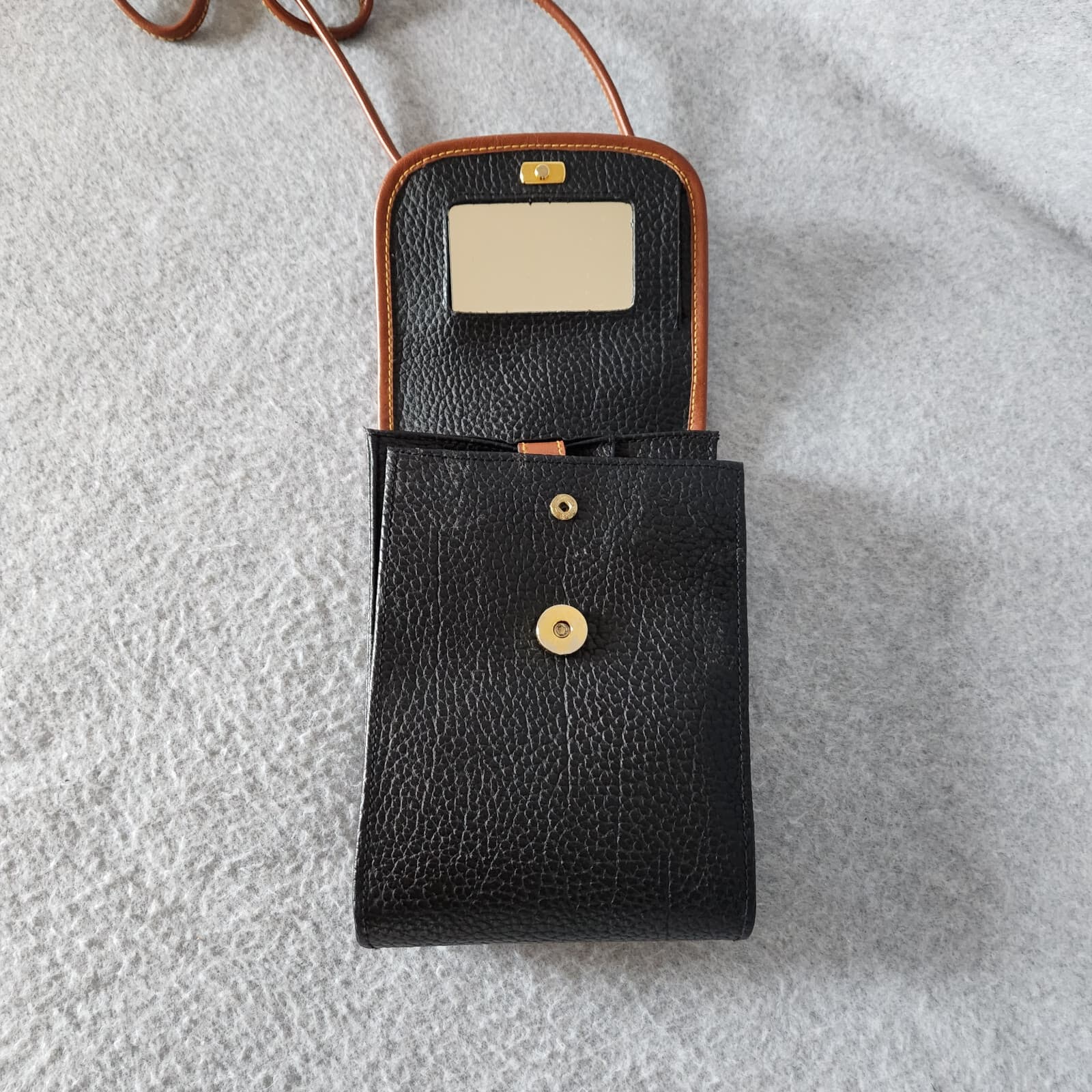Vintage Dooney&Bourke Black Leather Travel Crossbody Bag Multi-Pocket Card Slot - Thumbnail 8