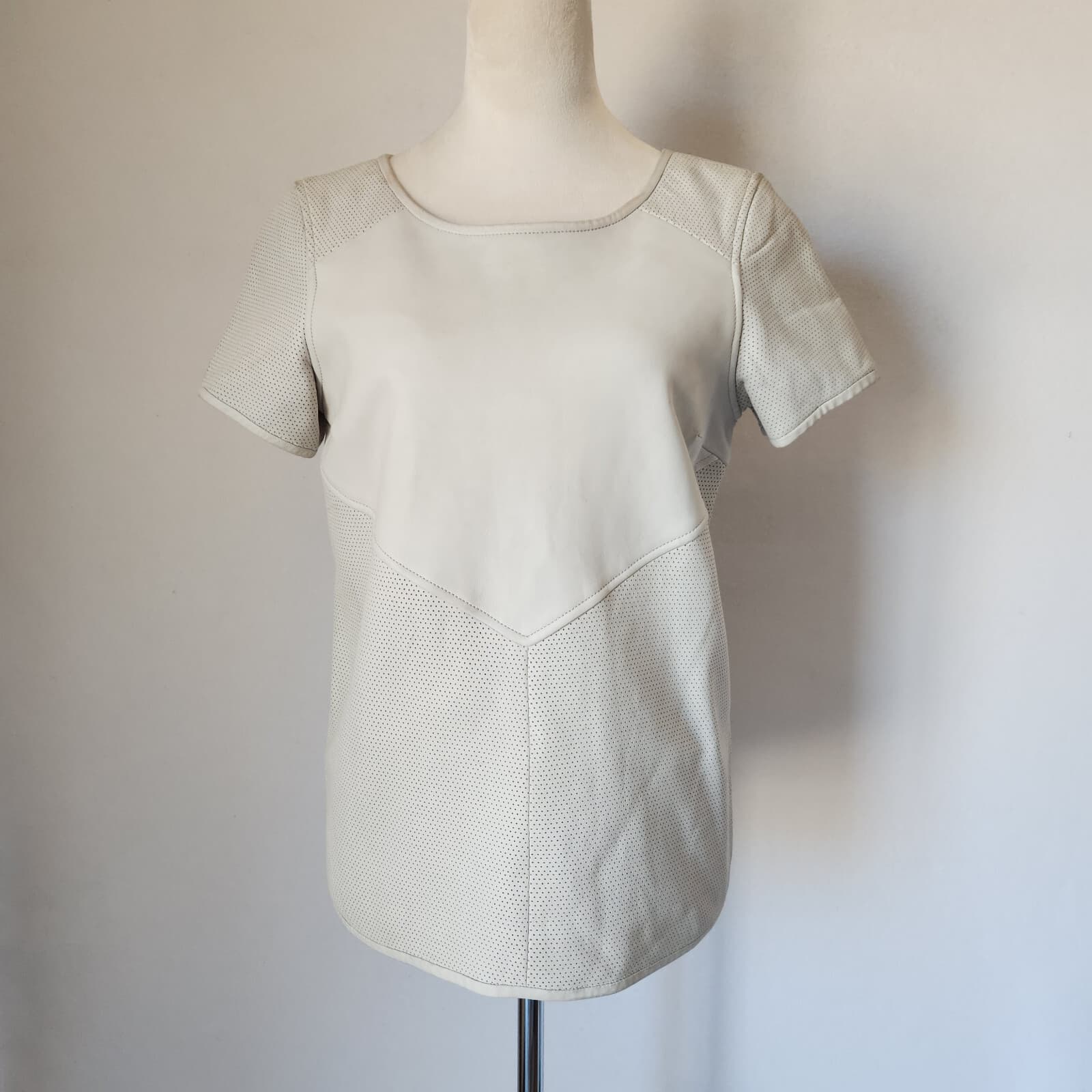 Maison Scotch Perforated Sheep Leather Top Short Sleeve White-Cream Sz.1 (S) - Thumbnail 2