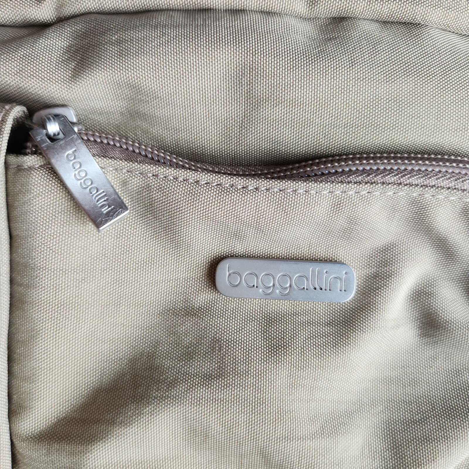 Baggallini Travel Crossbody Bag Card Slots Multi-Pocket Adjustable-Strap Sand - Thumbnail 13