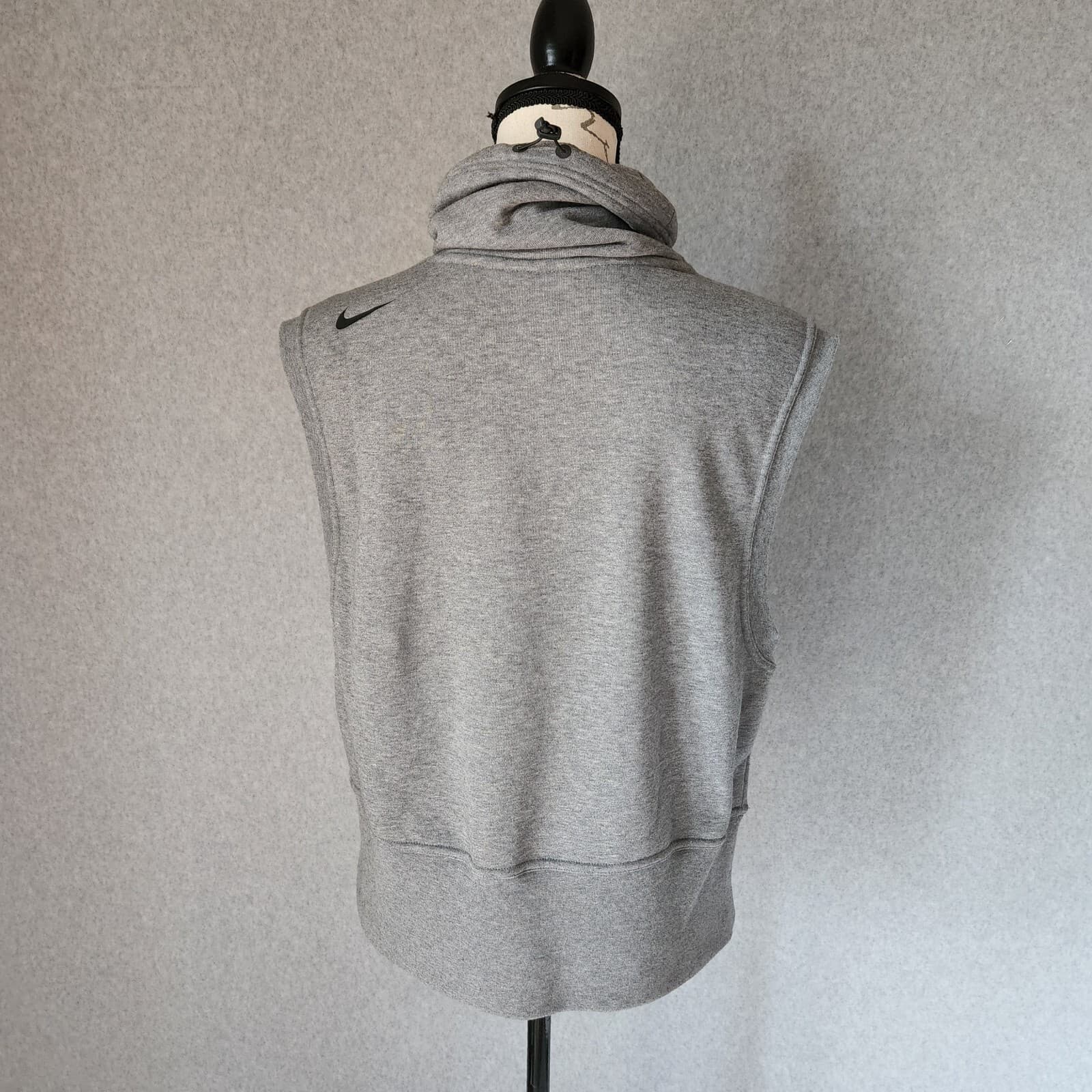 Nike Dri-Fit Dry Versa Funnel-Neck Athletic Vest Sleeveless Pocket Grey Women L - Thumbnail 4