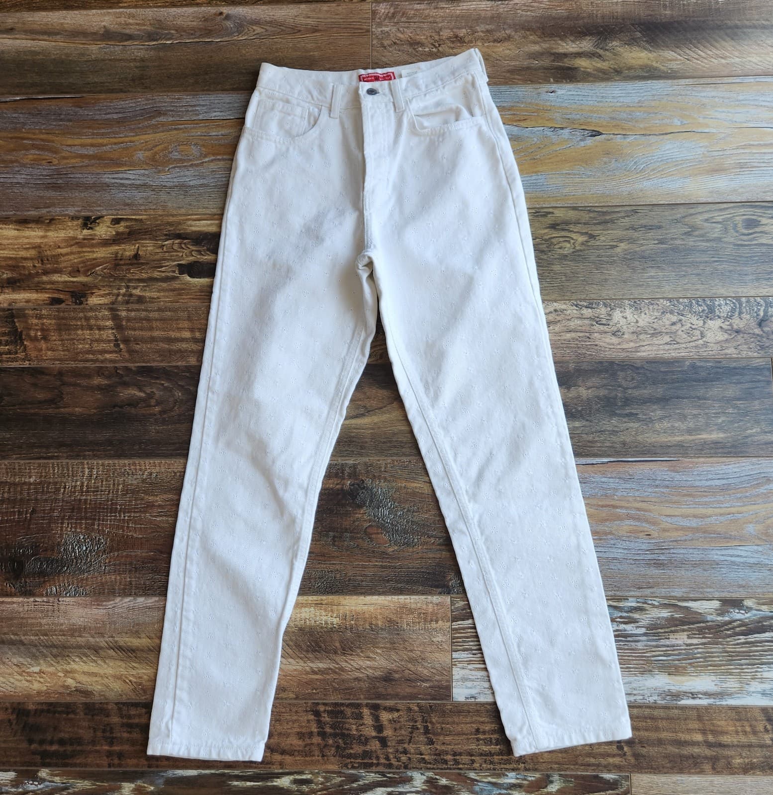 Vintage GAP Made in USA Eyelet Tapered High Waist Jeans Button-Fly White Sz.6 - Thumbnail 2