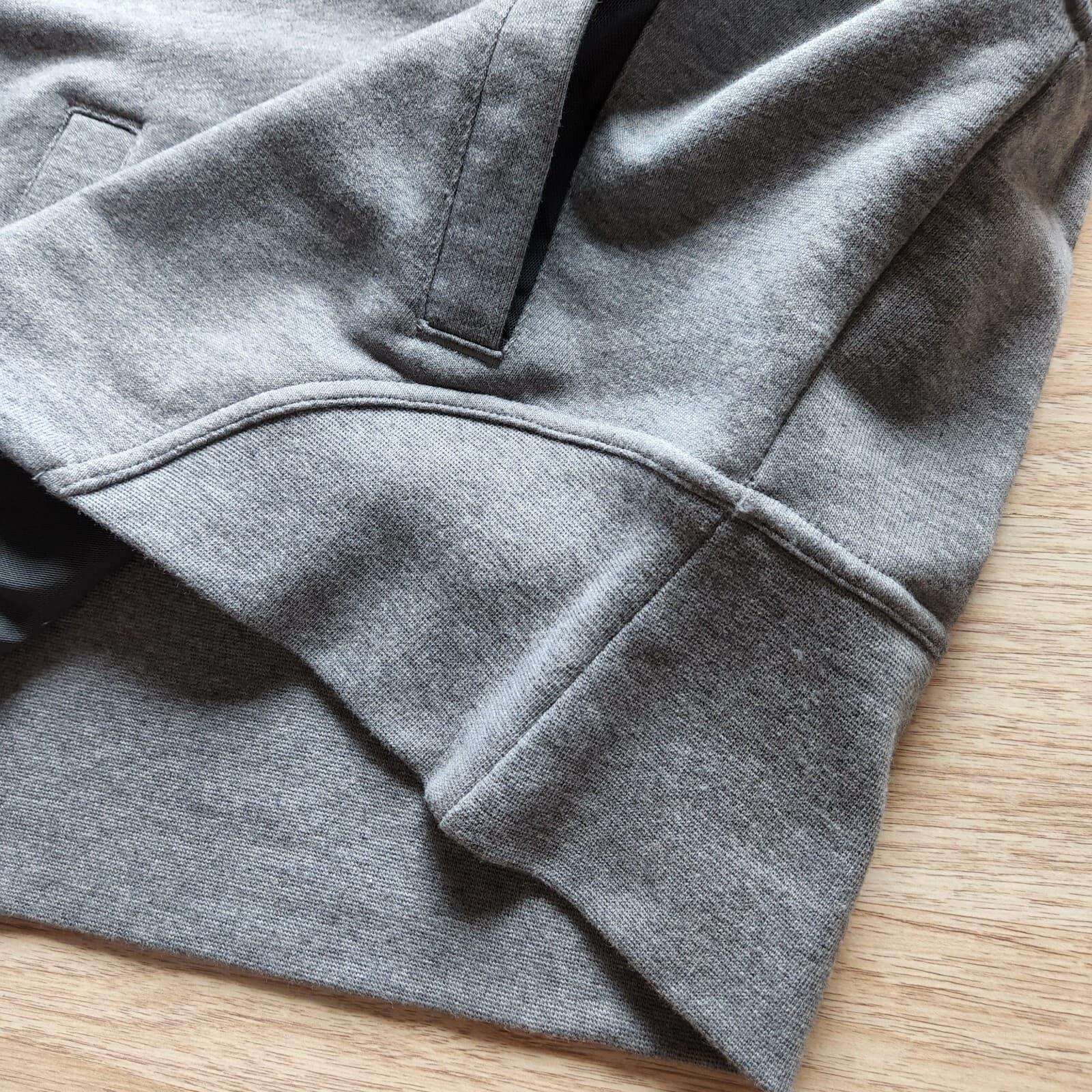 Nike Dri-Fit Dry Versa Funnel-Neck Athletic Vest Sleeveless Pocket Grey Women L - Thumbnail 9