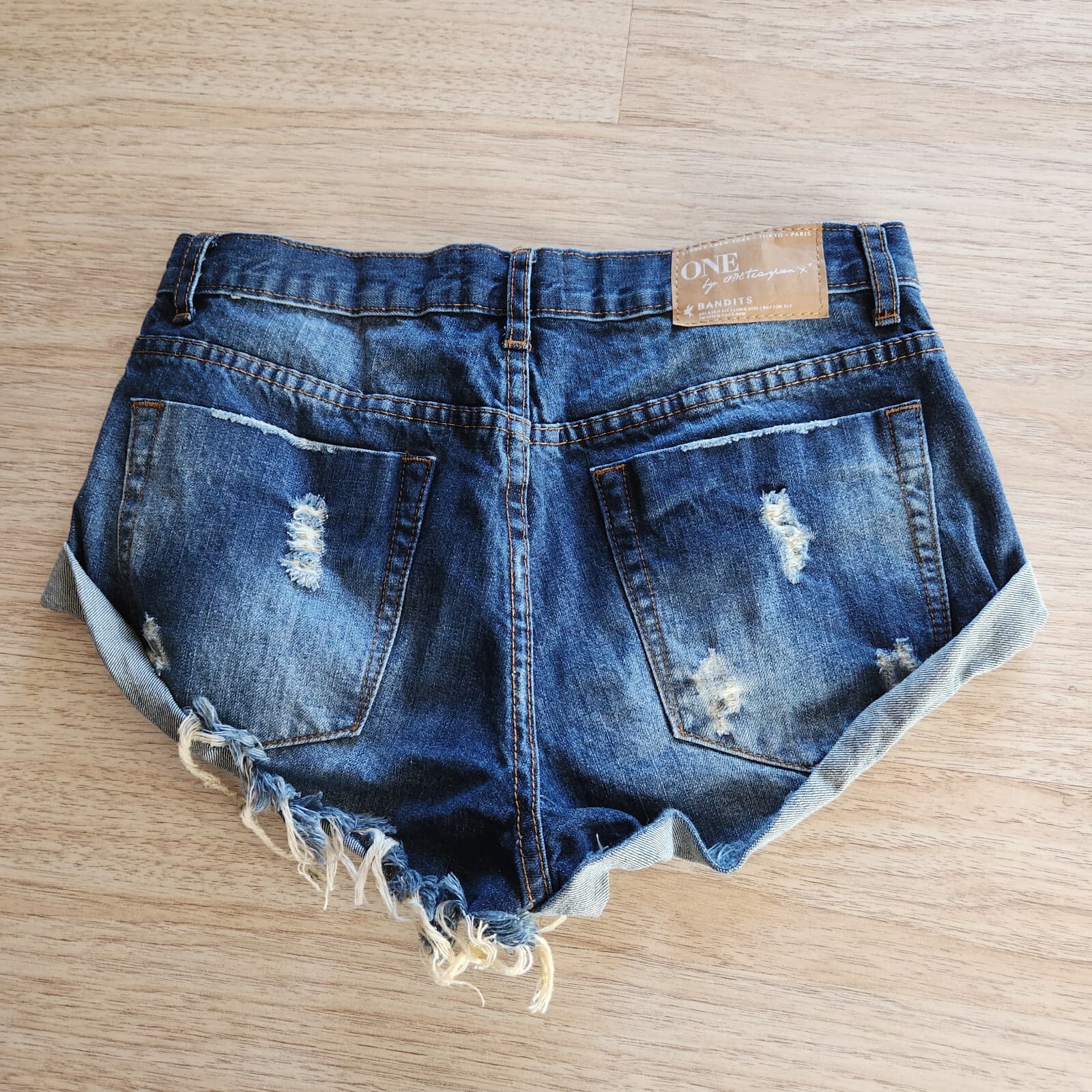 One Teaspoon Bandits Button Fly Denim Shorts Relax Fit Twisted Cuff Hem Blue 26 - Thumbnail 5