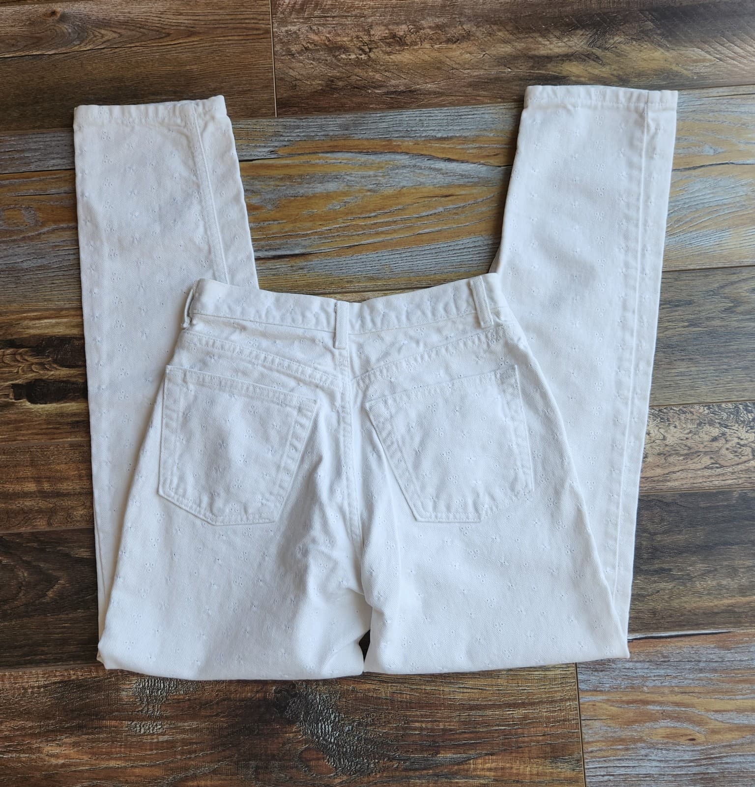 Vintage GAP Made in USA Eyelet Tapered High Waist Jeans Button-Fly White Sz.6 - Thumbnail 6