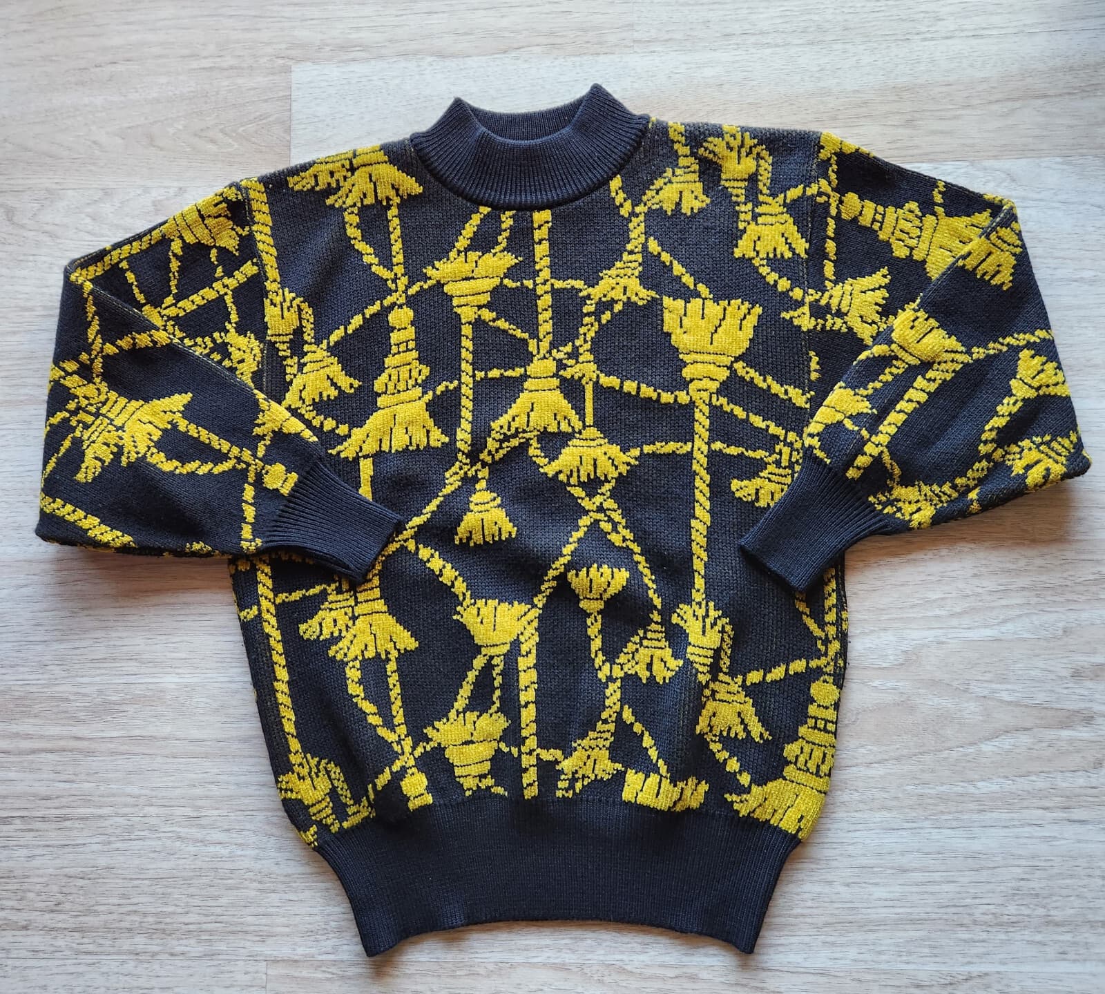 Vintage'80s Mondi W-Germany Wool Blend Tassel Sweater Velvet-Yellow Black Sz.36