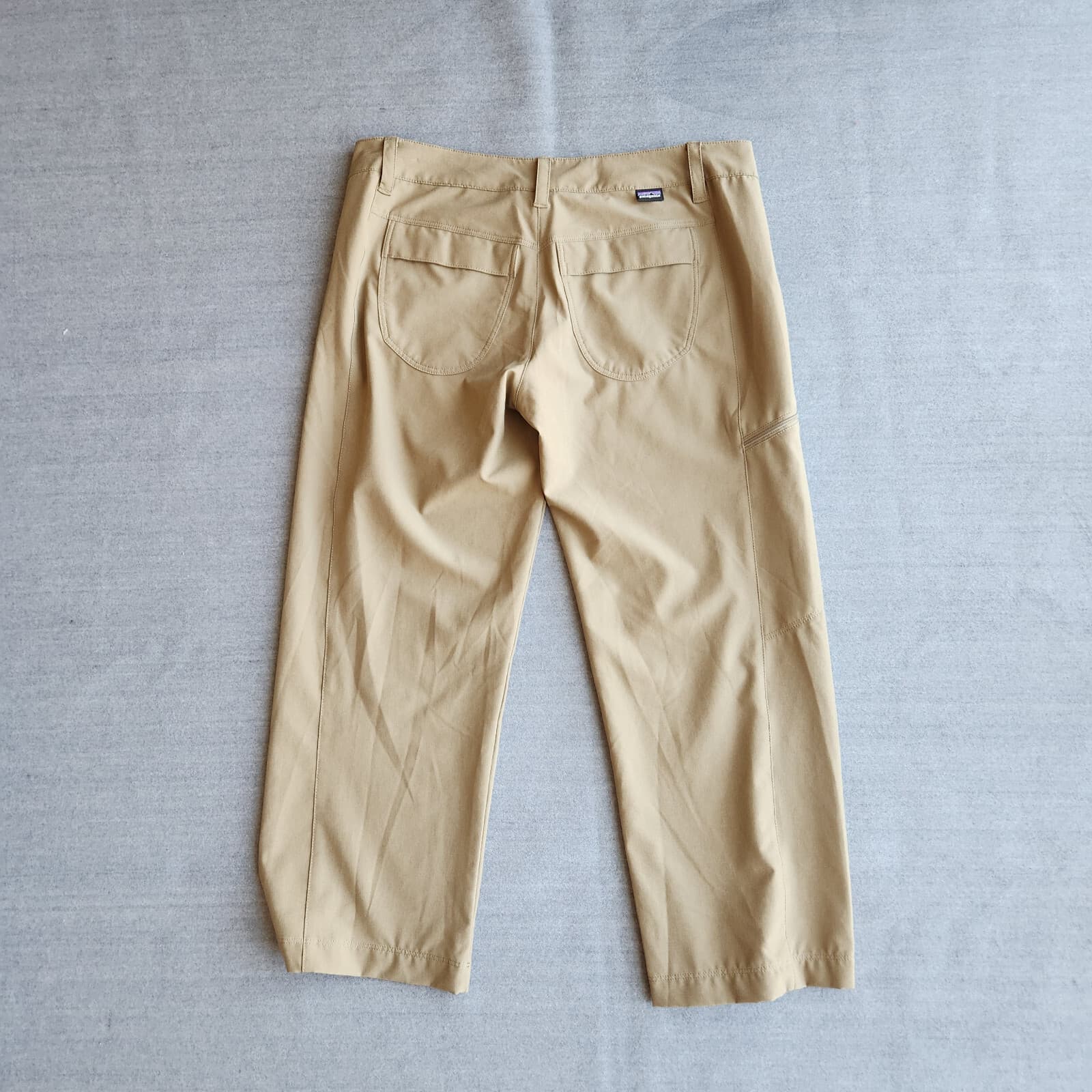Patagonia Happy Hike 50+ UPF Crop Capri Pants Drawstring Pocket Khaki Women's 4 - Thumbnail 6