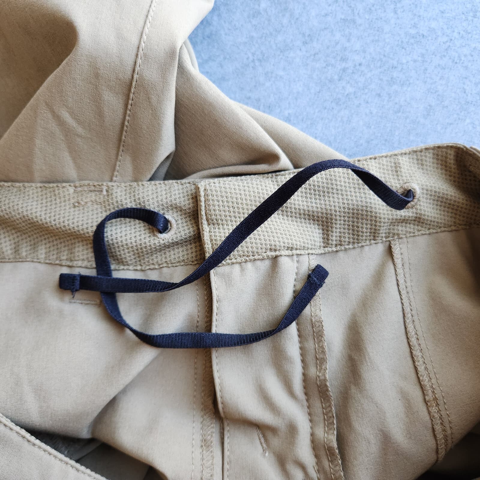 Patagonia Happy Hike 50+ UPF Crop Capri Pants Drawstring Pocket Khaki Women's 4 - Thumbnail 11