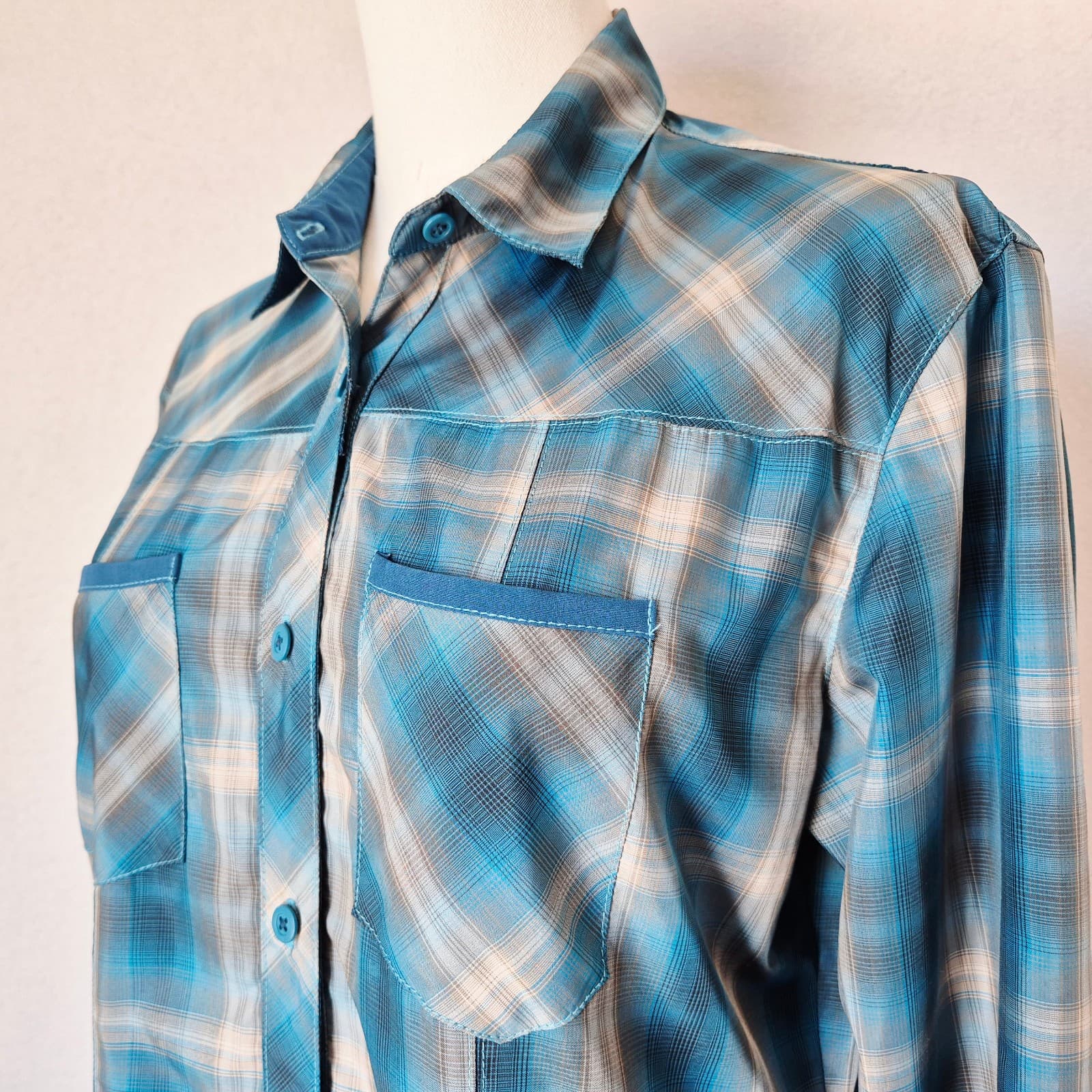 KUHL Outdoor Camping Button-Up Shirt Blue Plaid Long Sleeve Pocket Women's M - Thumbnail 5