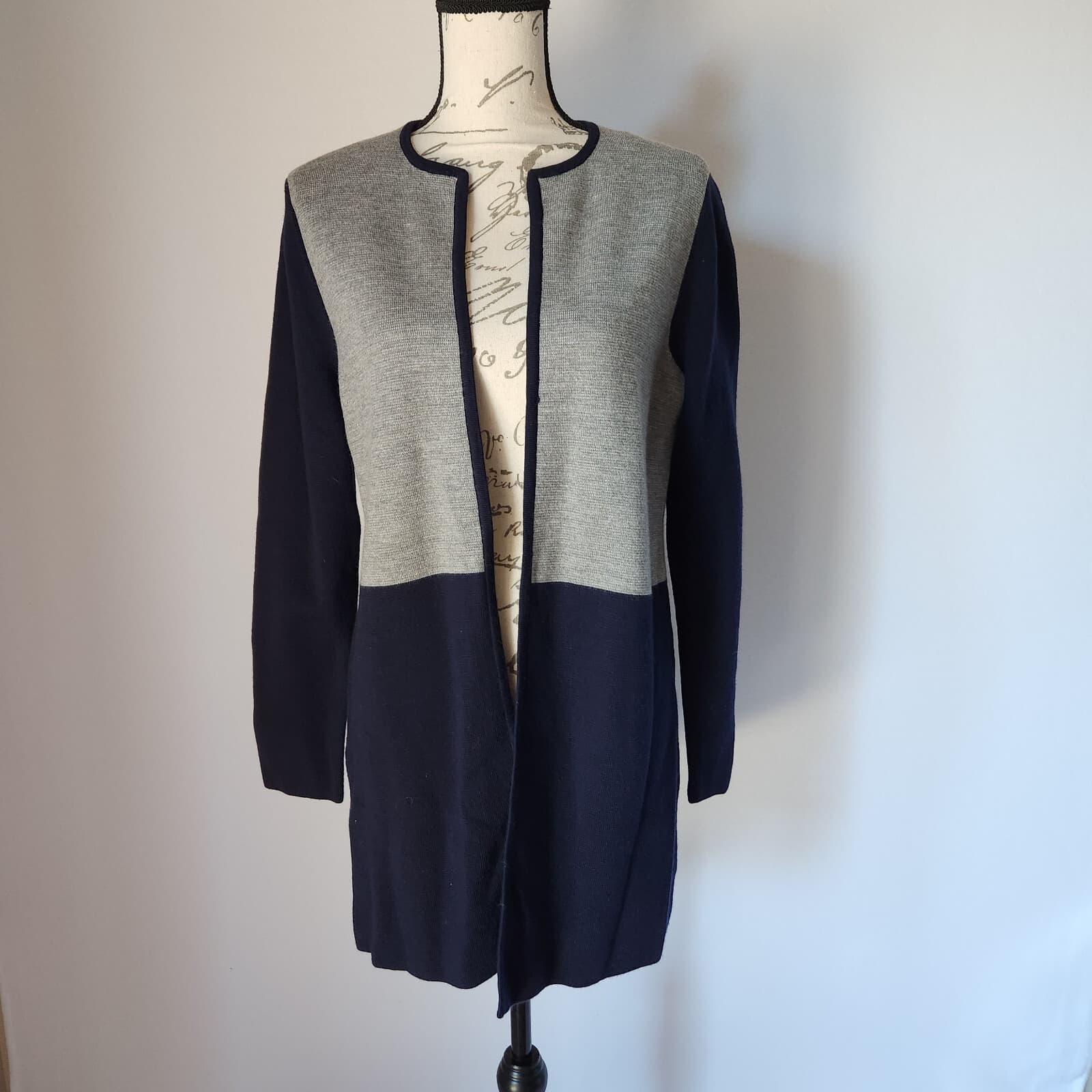 EUC Talbots Merino Wool Blend Open Long-Cardigan Sweater Colorblock Grey Blue LP - Thumbnail 4