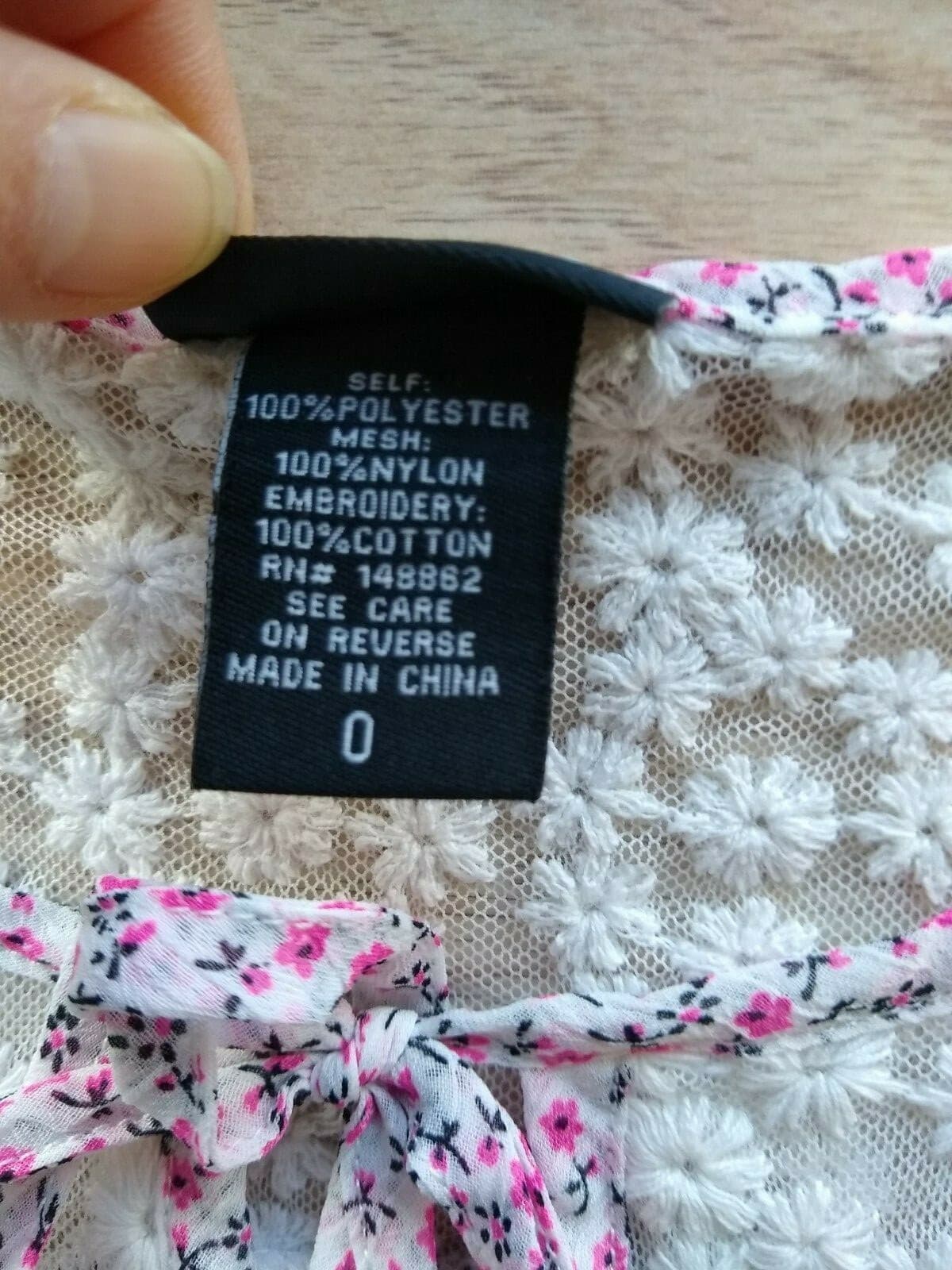 TORRID Sheer Chiffon Embroidered Lace Top Blouse 3/4 Sleeve Floral Pink Sz.0 - Thumbnail 9