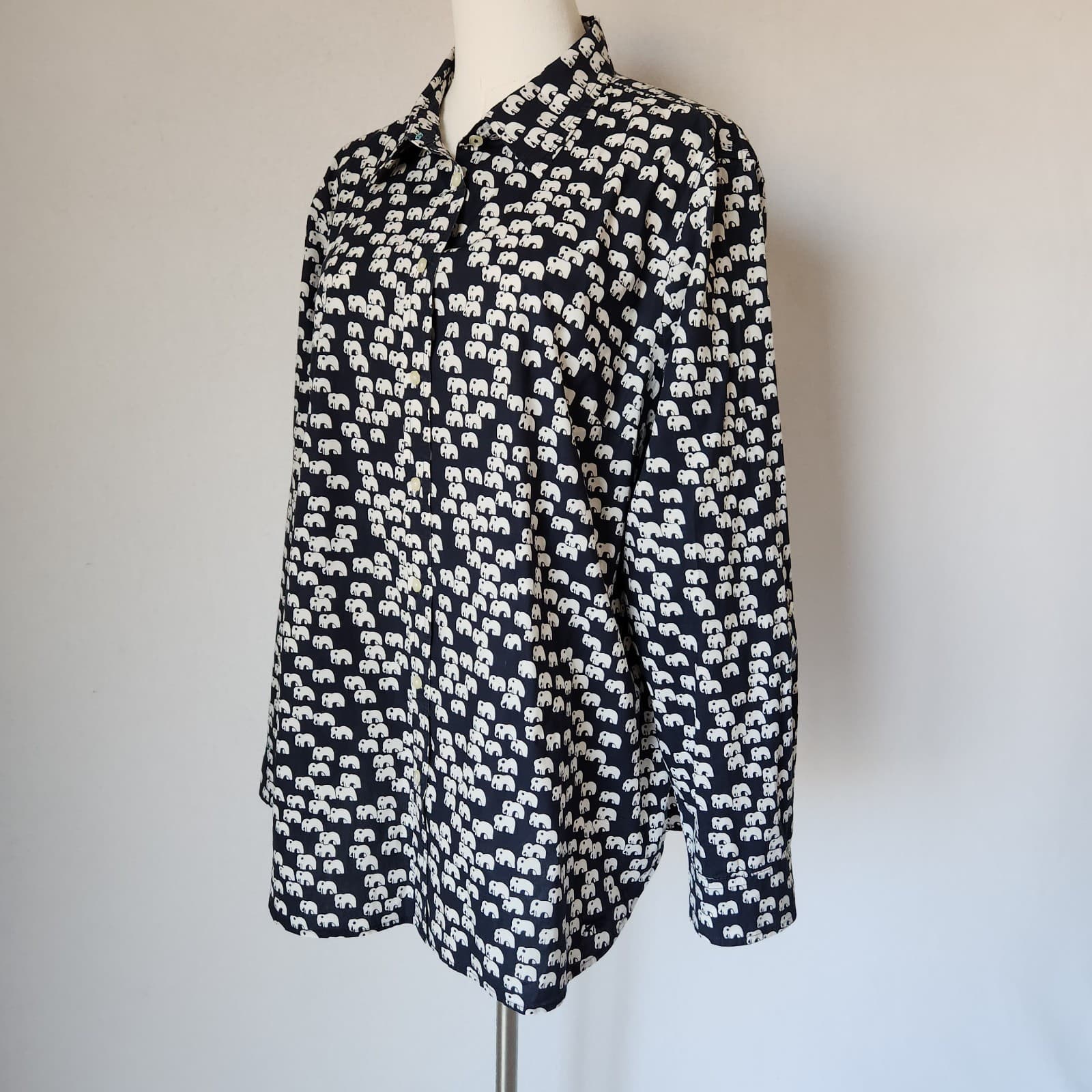 Talbots Elephant Printed Button-Up Tunic Shirt Long Sleeve Navy White Women's XL - Thumbnail 3