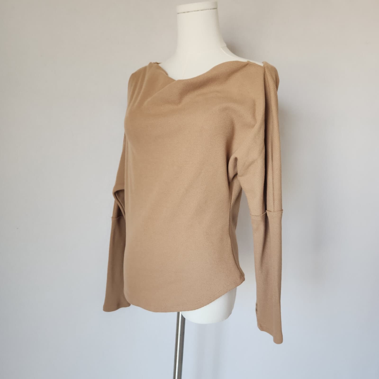 NWT We The Free Fuji Off The Shoulder Thermal Top Long Sleeve Pale Camel Sz.M - Thumbnail 6