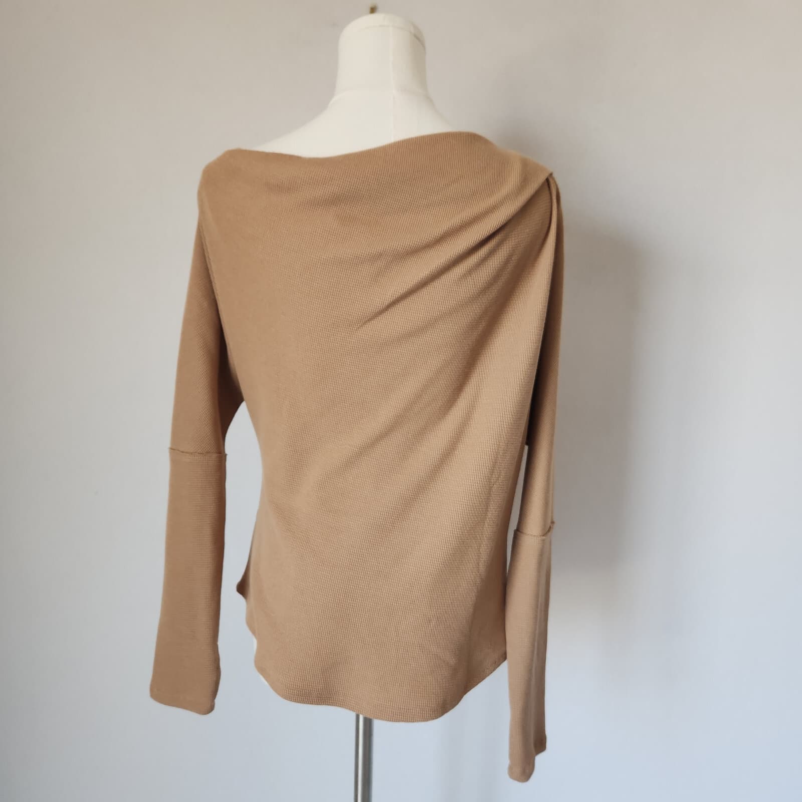 NWT We The Free Fuji Off The Shoulder Thermal Top Long Sleeve Pale Camel Sz.M - Thumbnail 8