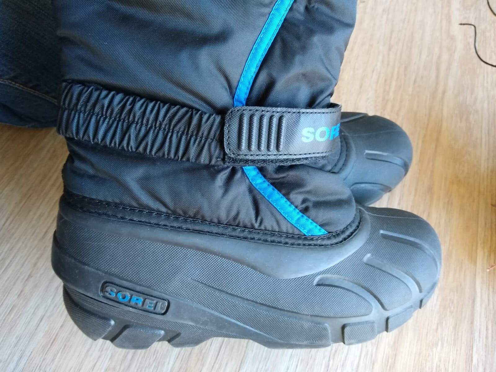 Sorel NWoB Kid's Winter Boots Warm Lining Waterproof Black/Blue Sz.US4 EUR36 - Thumbnail 6