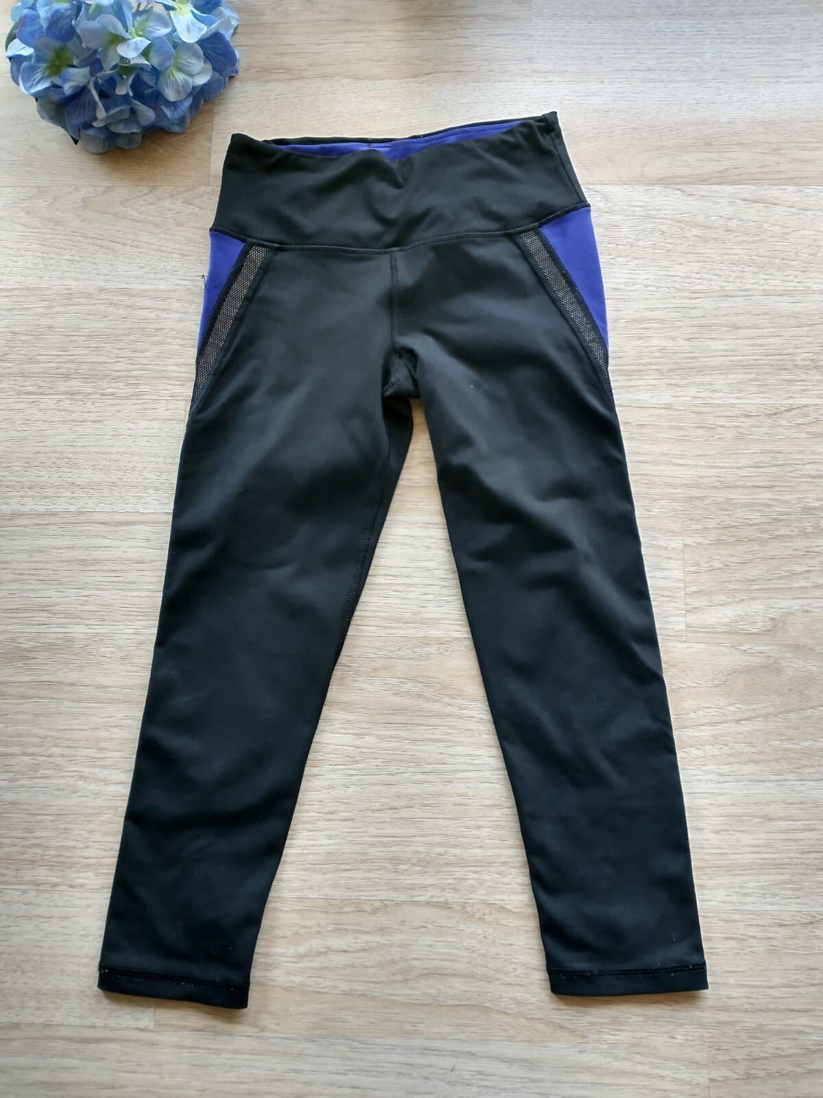 Victoria Secret VSX Capri Knockout Women Activewear Legging Purple Black Sz.XS