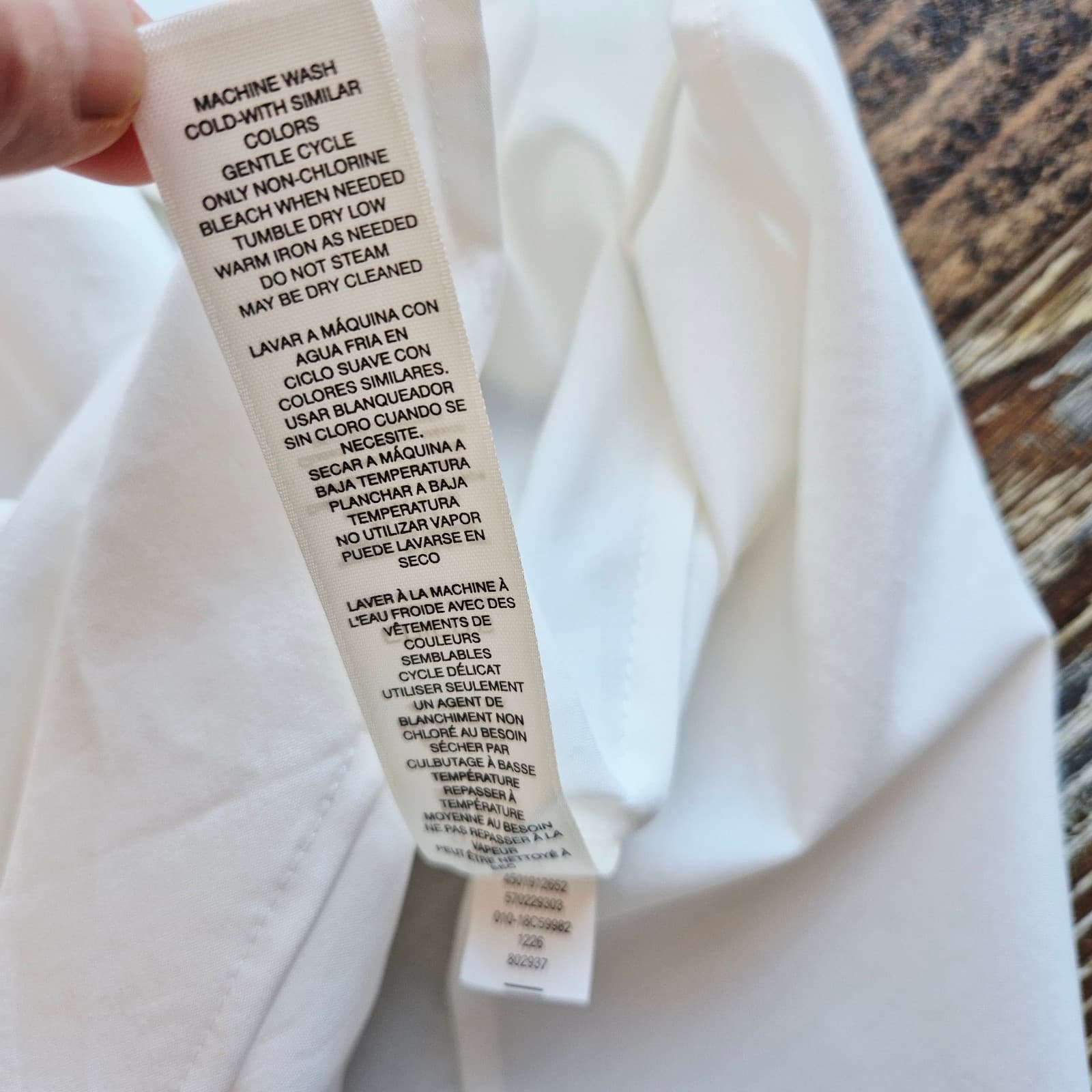 NWT Chico's Silky Soft Button-Up Long Shirt 3/4 Sleeve Pocket Alabaster Sz.0 4/6 - Thumbnail 8