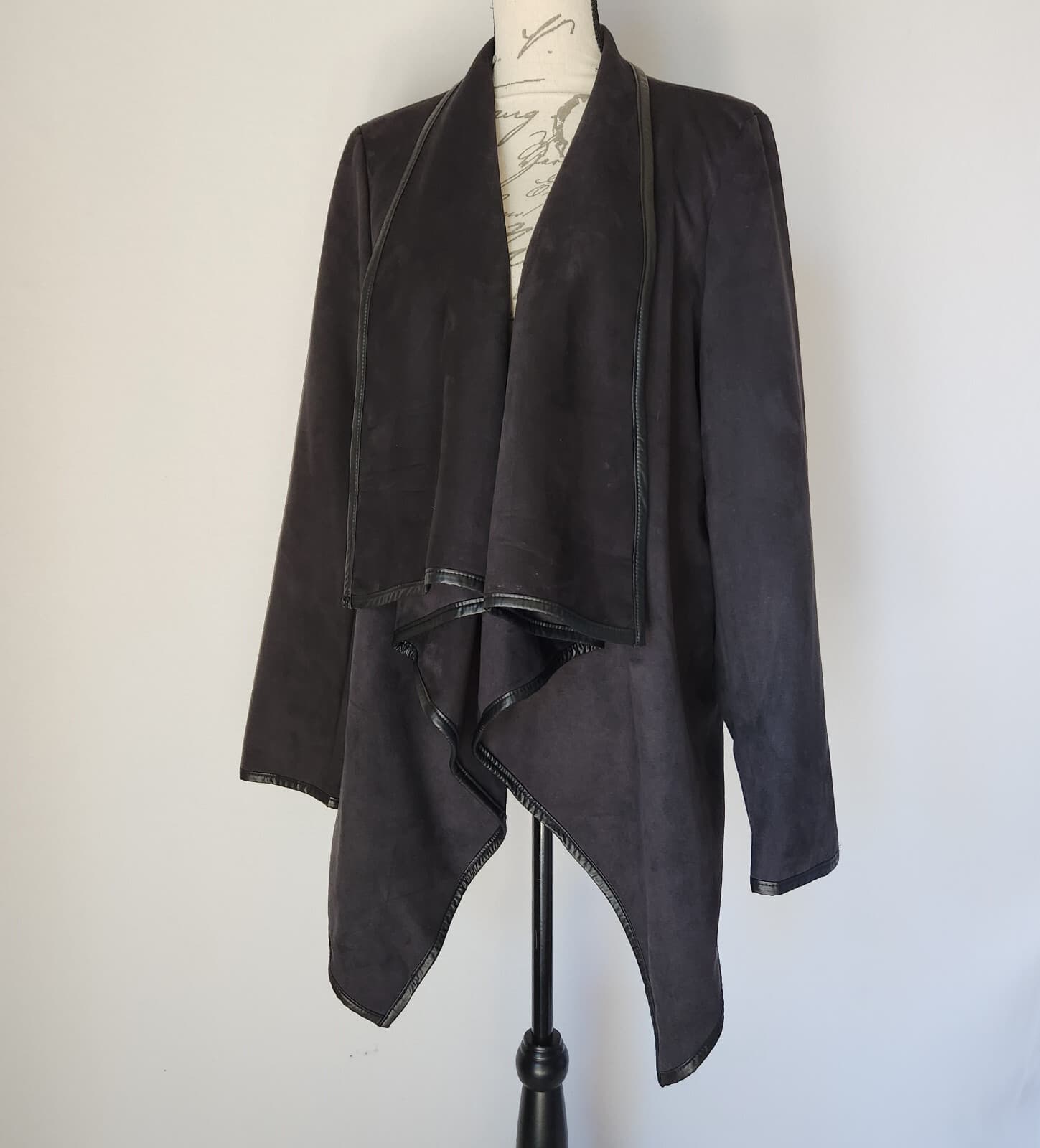 IMAN Faux Suede Drap Open Jacket Cuff-Zipper Asymmetric Hem Stretch Black Sz.1X - Thumbnail 2