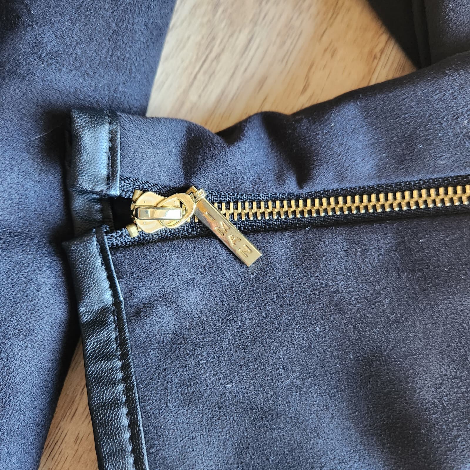 IMAN Faux Suede Drap Open Jacket Cuff-Zipper Asymmetric Hem Stretch Black Sz.1X - Thumbnail 8