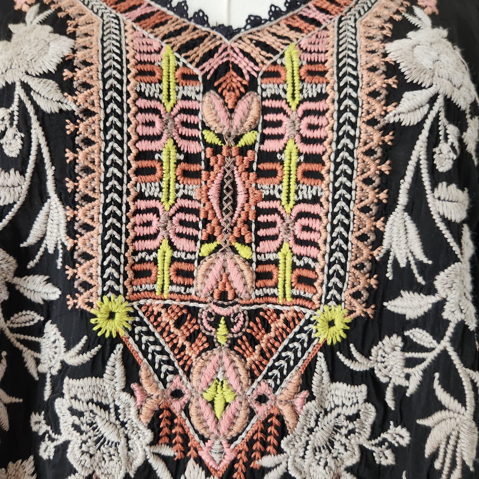 Johnny Was Embroidered Floral Long Pintuck Bell-Sleeve Blouse Black Cupra Sz.S - Thumbnail 5
