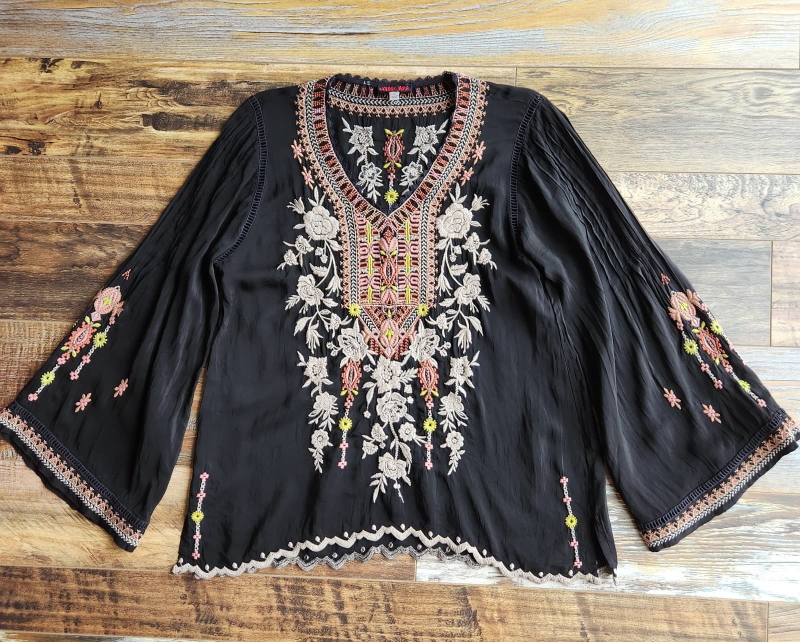 Johnny Was Embroidered Floral Long Pintuck Bell-Sleeve Blouse Black Cupra Sz.S - Thumbnail 6