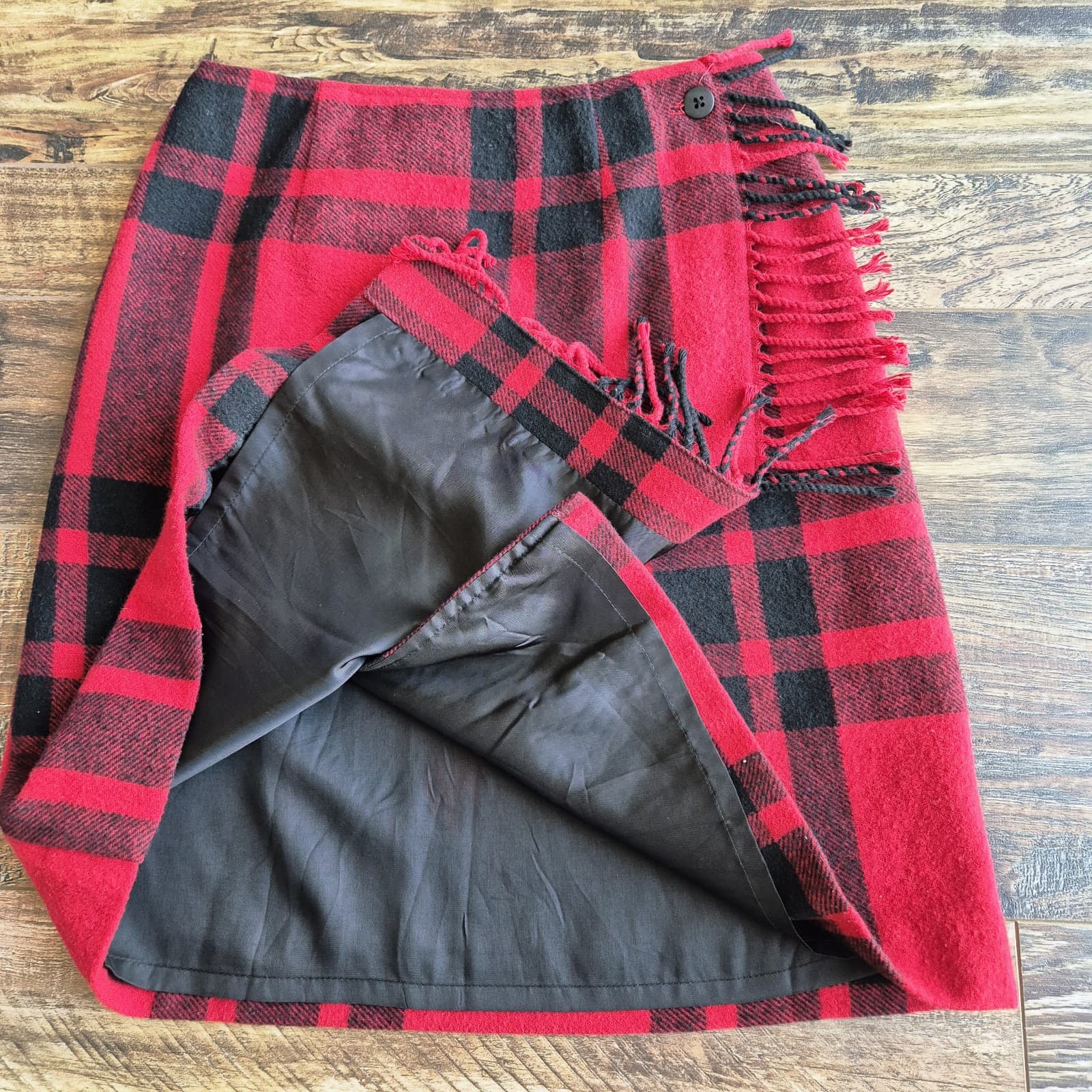 Vintage Talbots USA Fleece Wool Blend Red Black Check Fringe Mini Wrap Skirt 4P - Thumbnail 6