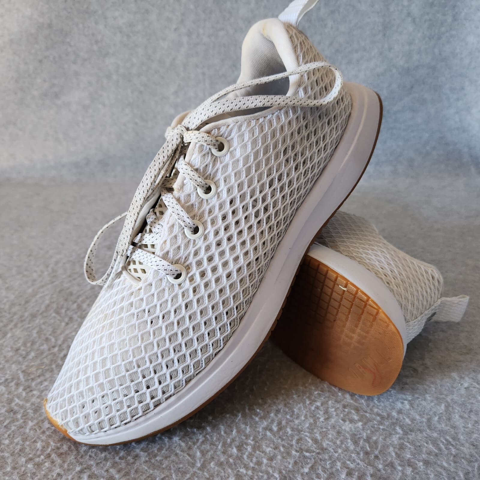 Nobull Mesh Runner Sneakers Lace-Up Flexible Support White Unisex US M8.5 W10 - Thumbnail 6