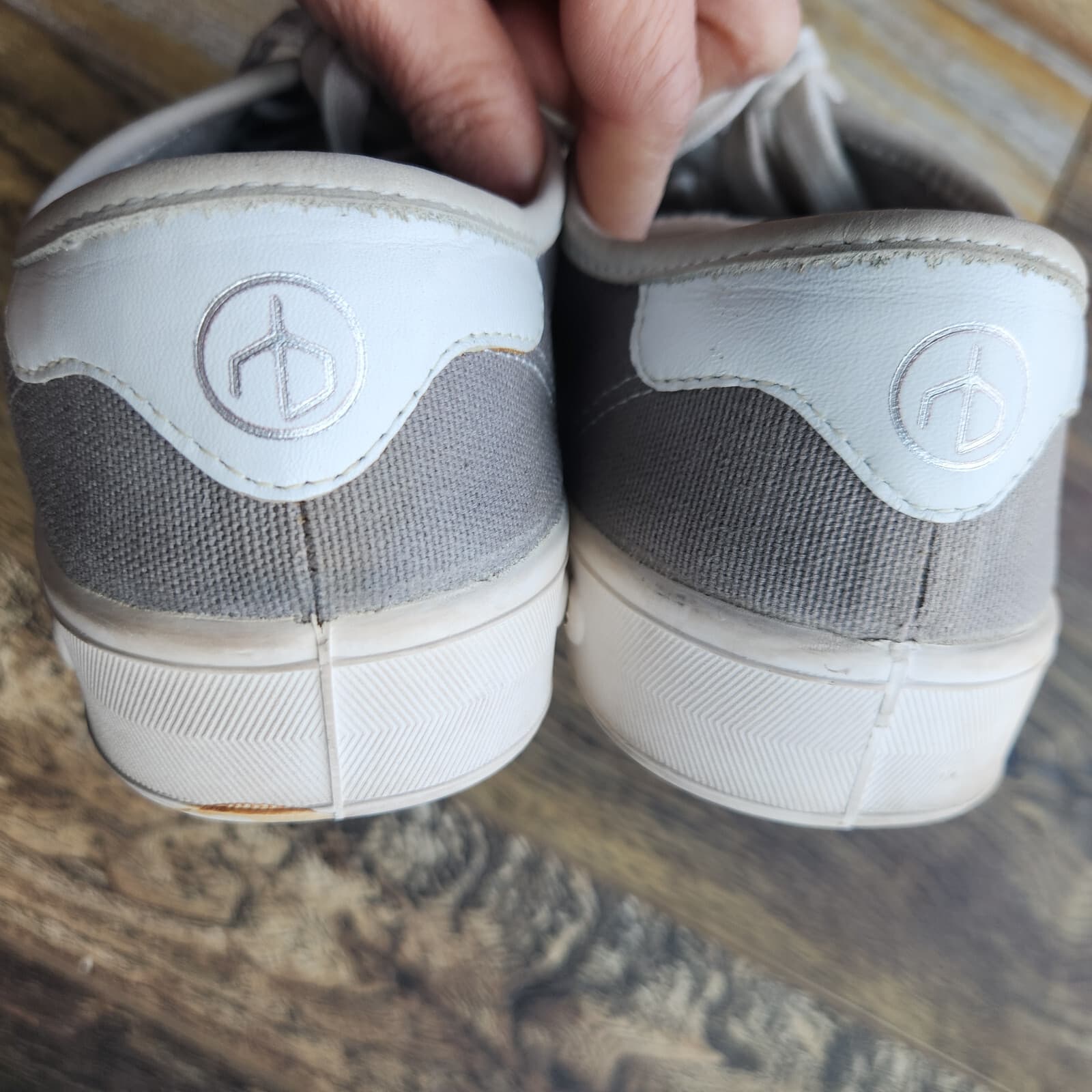 Rag & Bone Standard Issue Canvas Fashion Sneaker Lace-Up Grey White Women's 6.5 - Thumbnail 8