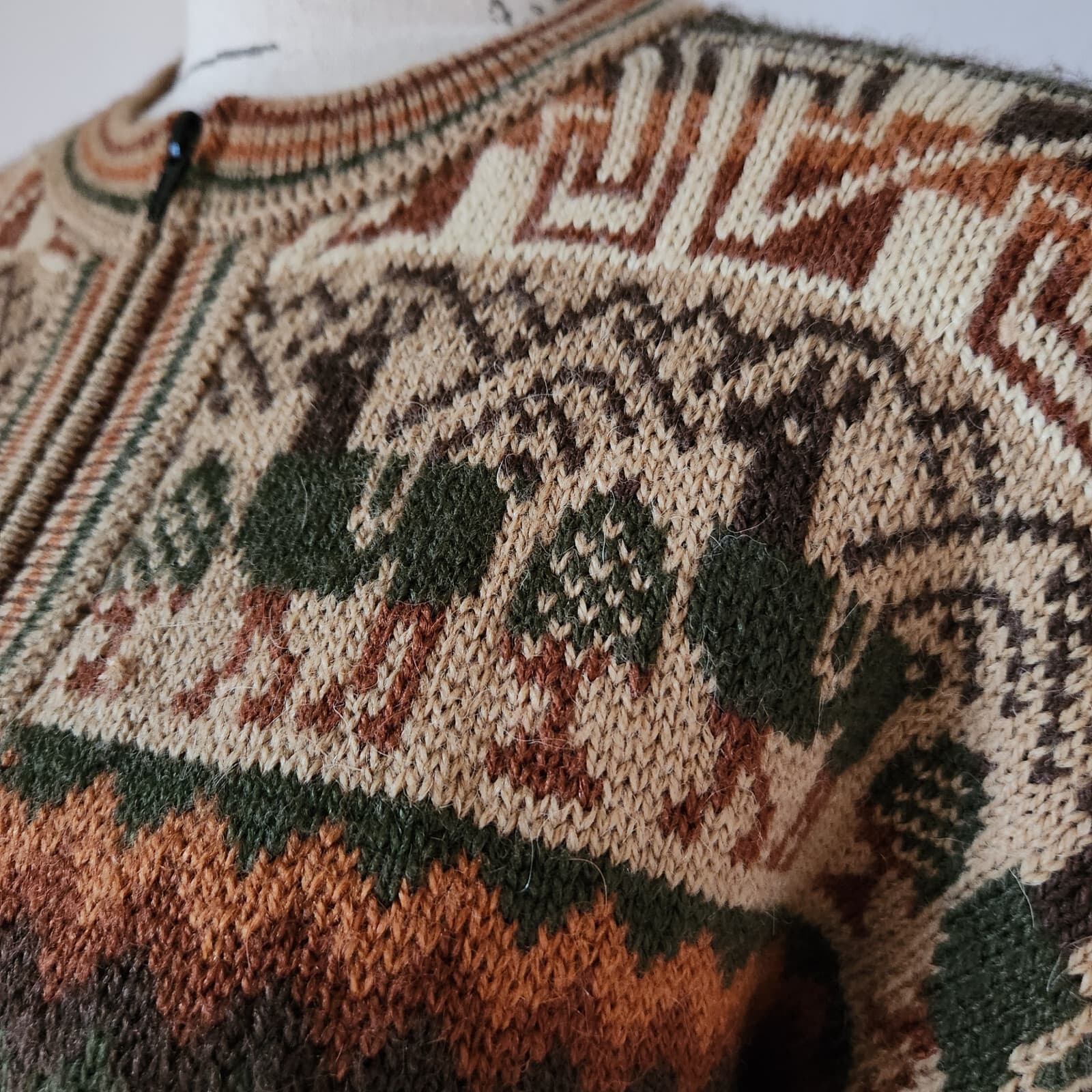 Arcohi's Alpaca Peruvian Mayan Zip-Up Cardigan Crewneck Pocket Brown Bust 42" - Thumbnail 6