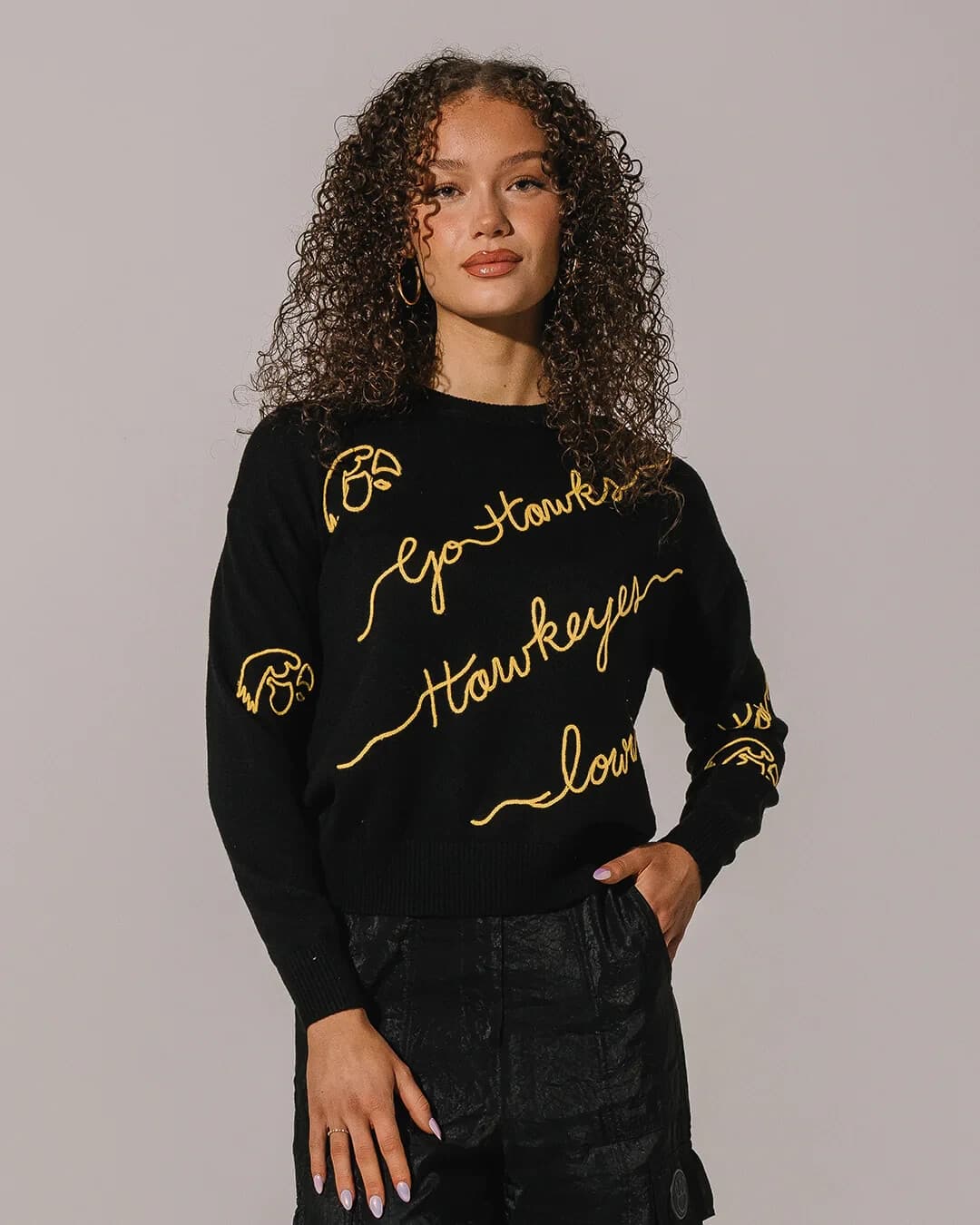 NEW Kadyluxe Iowa Hawkeyes Embroidered Love Letter Sweater Wool Blend Women's M - Thumbnail 2