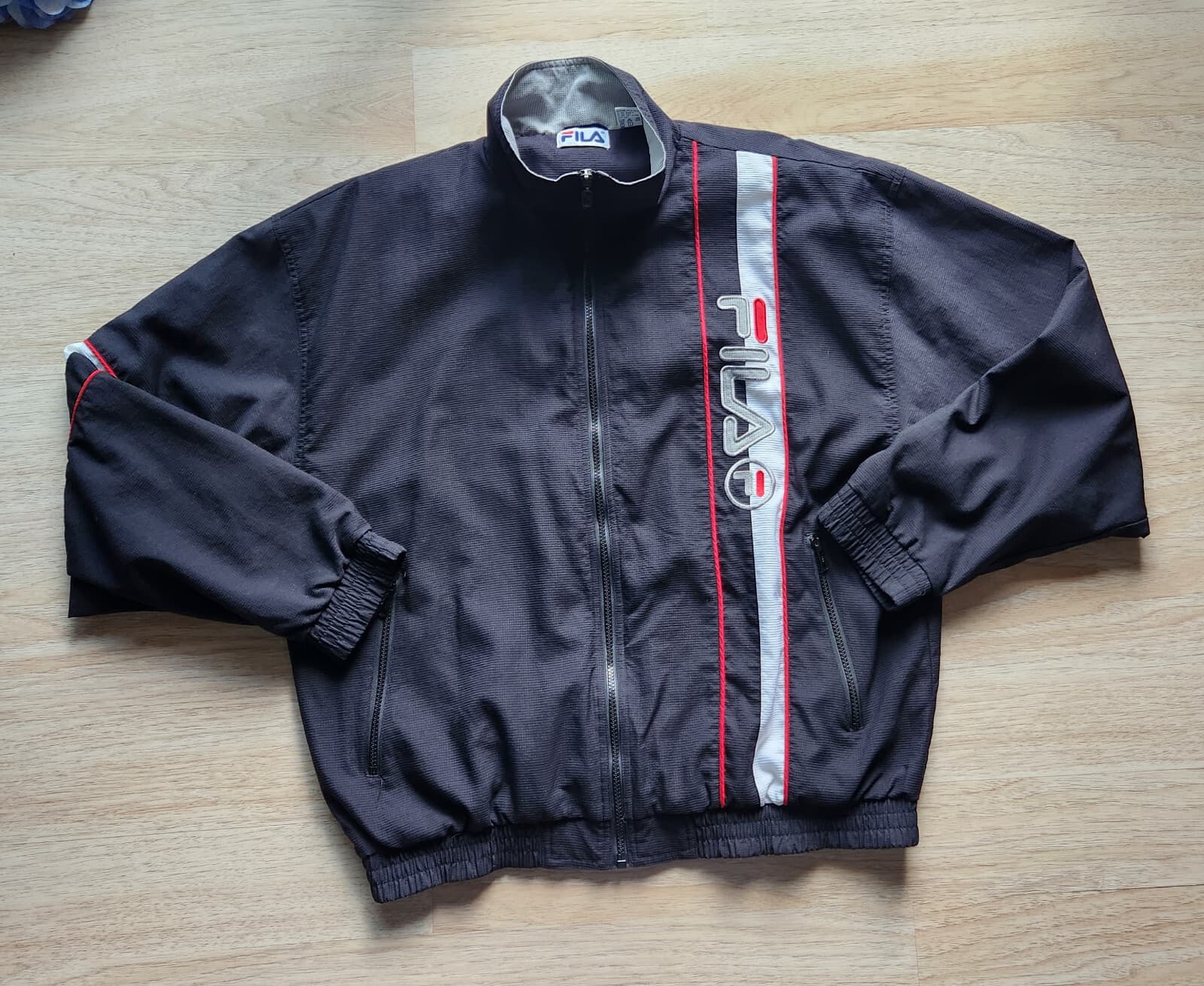 Vintage FILA Embroidered Logo Windbreaker Jacket Full-Zip Pocket Black Men L - Thumbnail 3