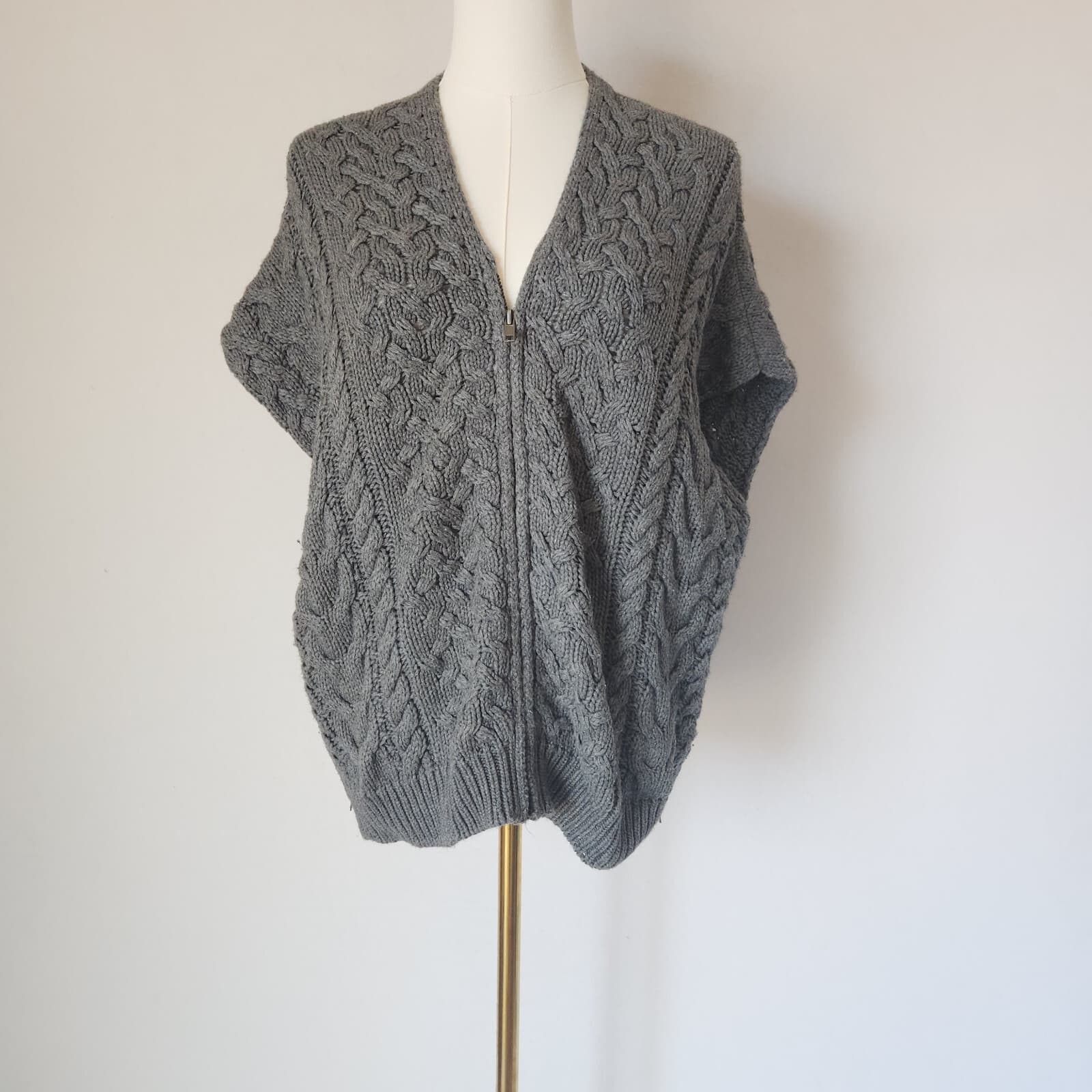 VINCE Cable-Knit Zip-Up Poncho Cape Sweater Side-Zipper Wool Cashmere Grey Sz.M